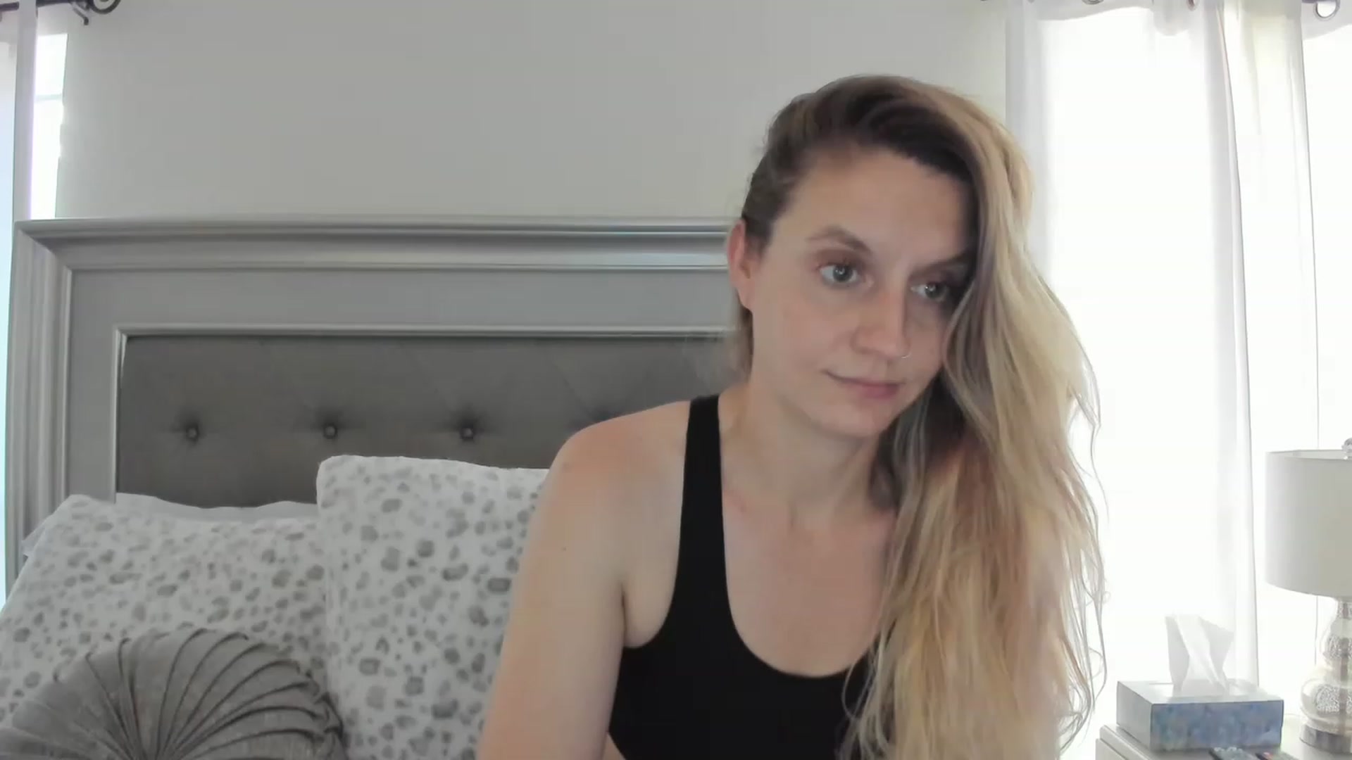Gallery image thumbnail from Ca_ndi's myfreecams stream on, 03/16/2023, 20:19 image 4 of 20