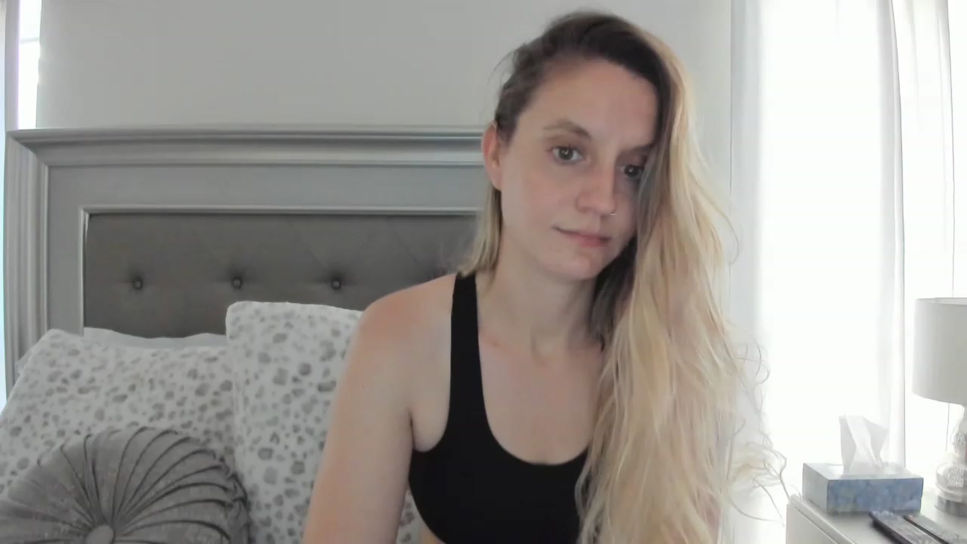 Gallery image thumbnail from Ca_ndi's myfreecams stream on, 03/16/2023, 20:19 image 1 of 20