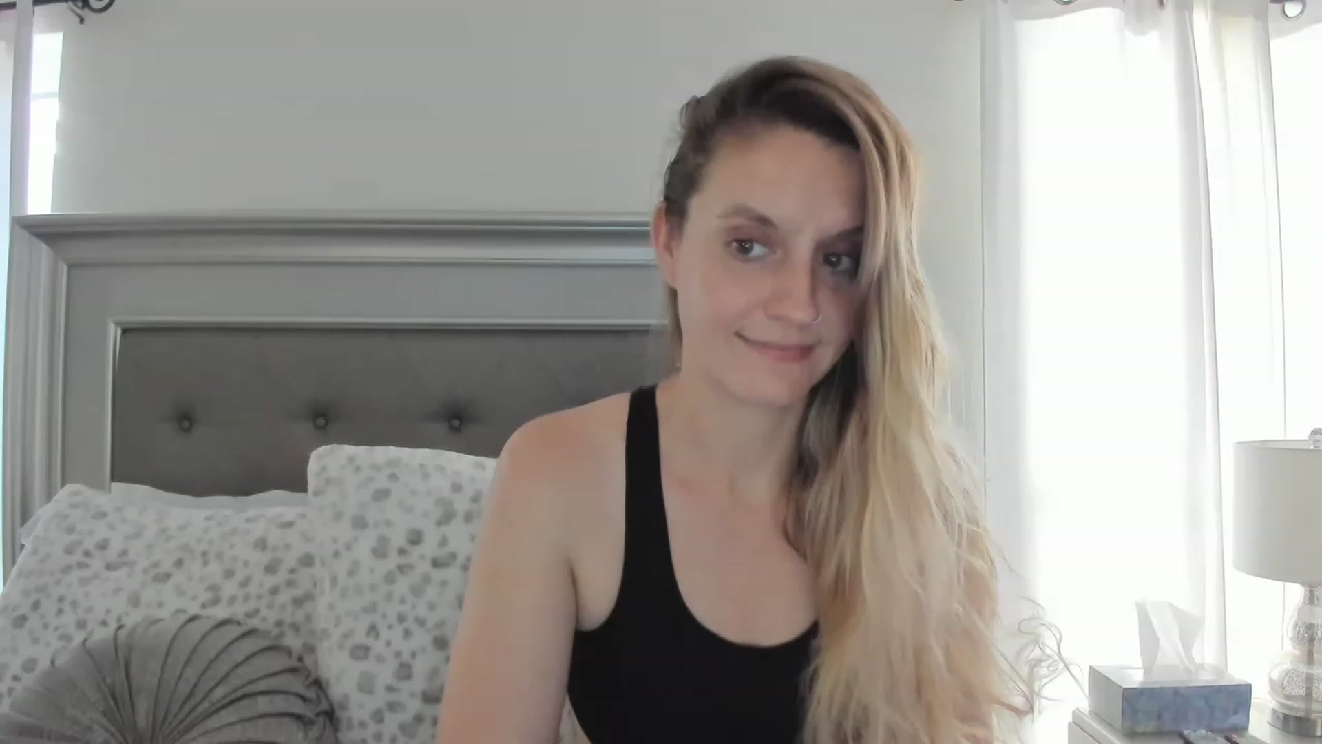 Gallery image thumbnail from Ca_ndi's myfreecams stream on, 03/16/2023, 20:19 image 9 of 20