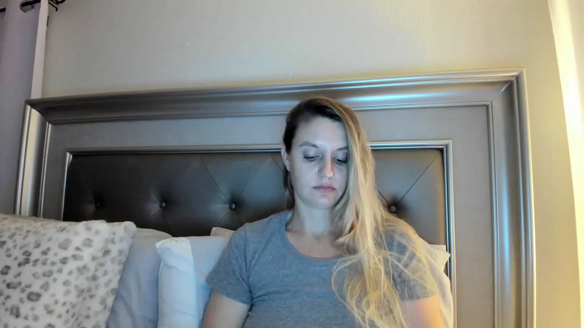 Gallery image thumbnail from Ca_ndi's myfreecams stream on, 03/19/2023, 01:27 image 3 of 20