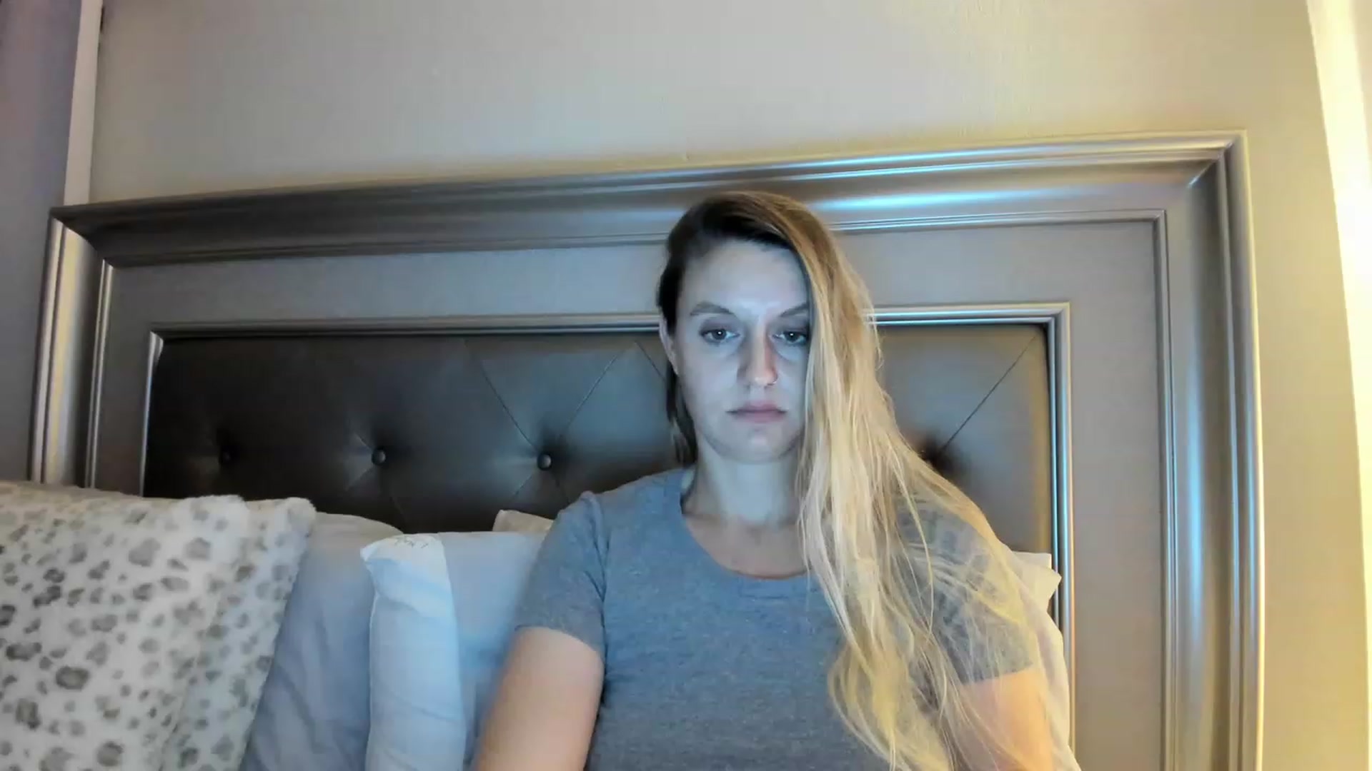 Gallery image thumbnail from Ca_ndi's myfreecams stream on, 03/19/2023, 01:27 image 1 of 20