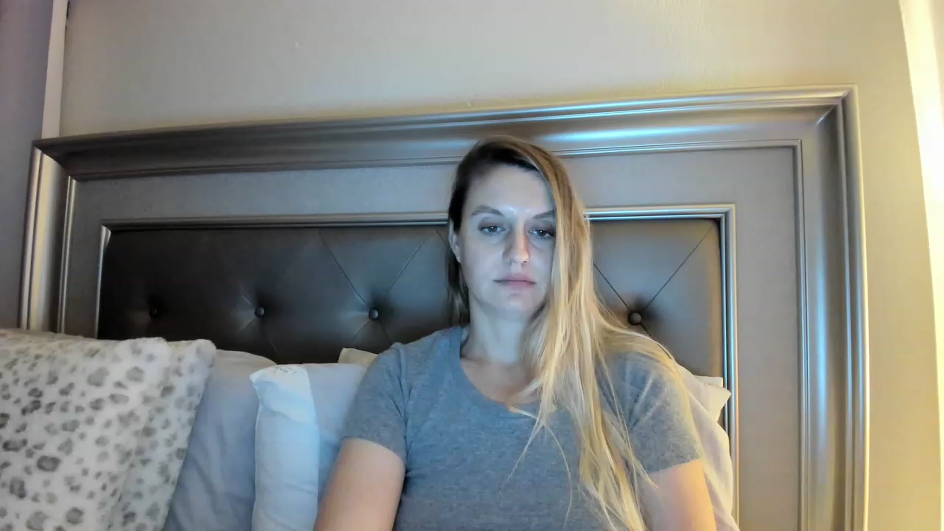 Gallery image thumbnail from Ca_ndi's myfreecams stream on, 03/19/2023, 01:27 image 8 of 20