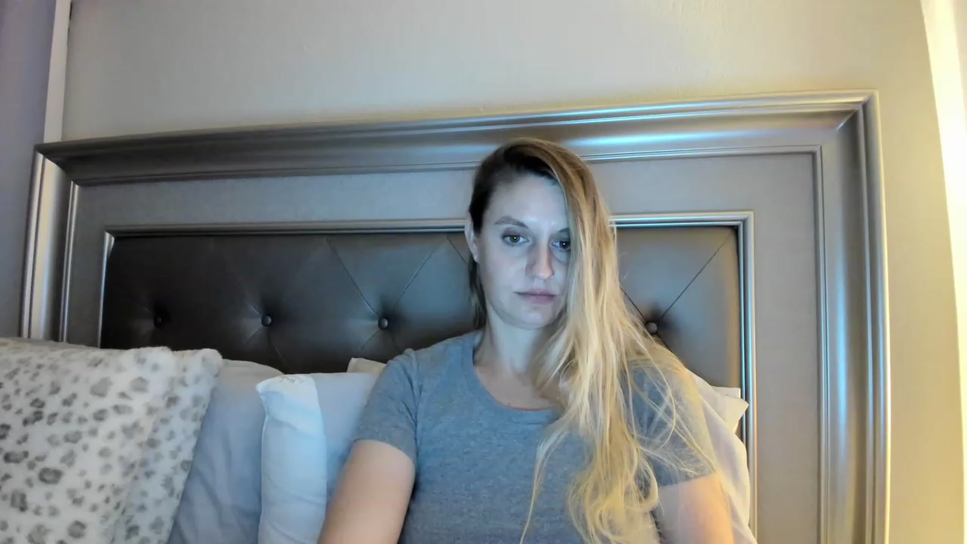 Gallery image thumbnail from Ca_ndi's myfreecams stream on, 03/19/2023, 01:27 image 5 of 20