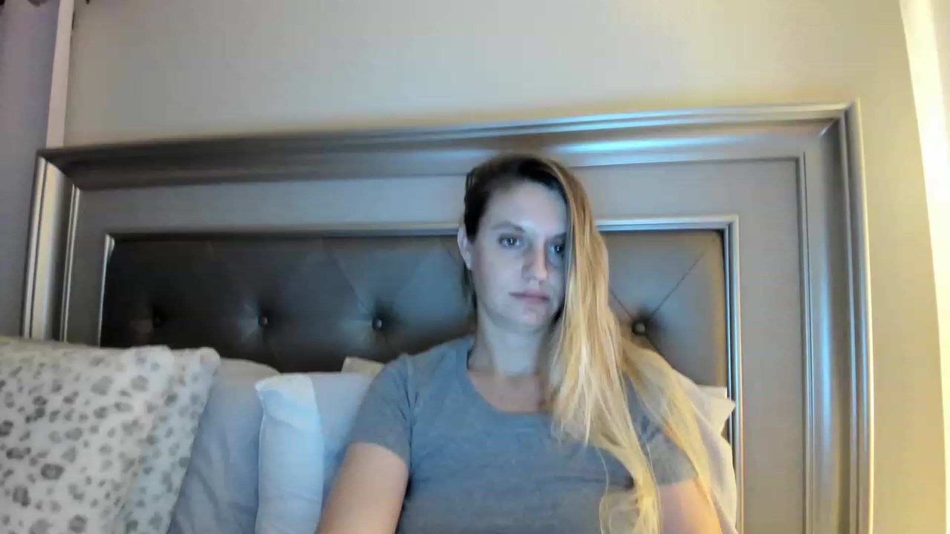 Gallery image thumbnail from Ca_ndi's myfreecams stream on, 03/19/2023, 01:27 image 20 of 20