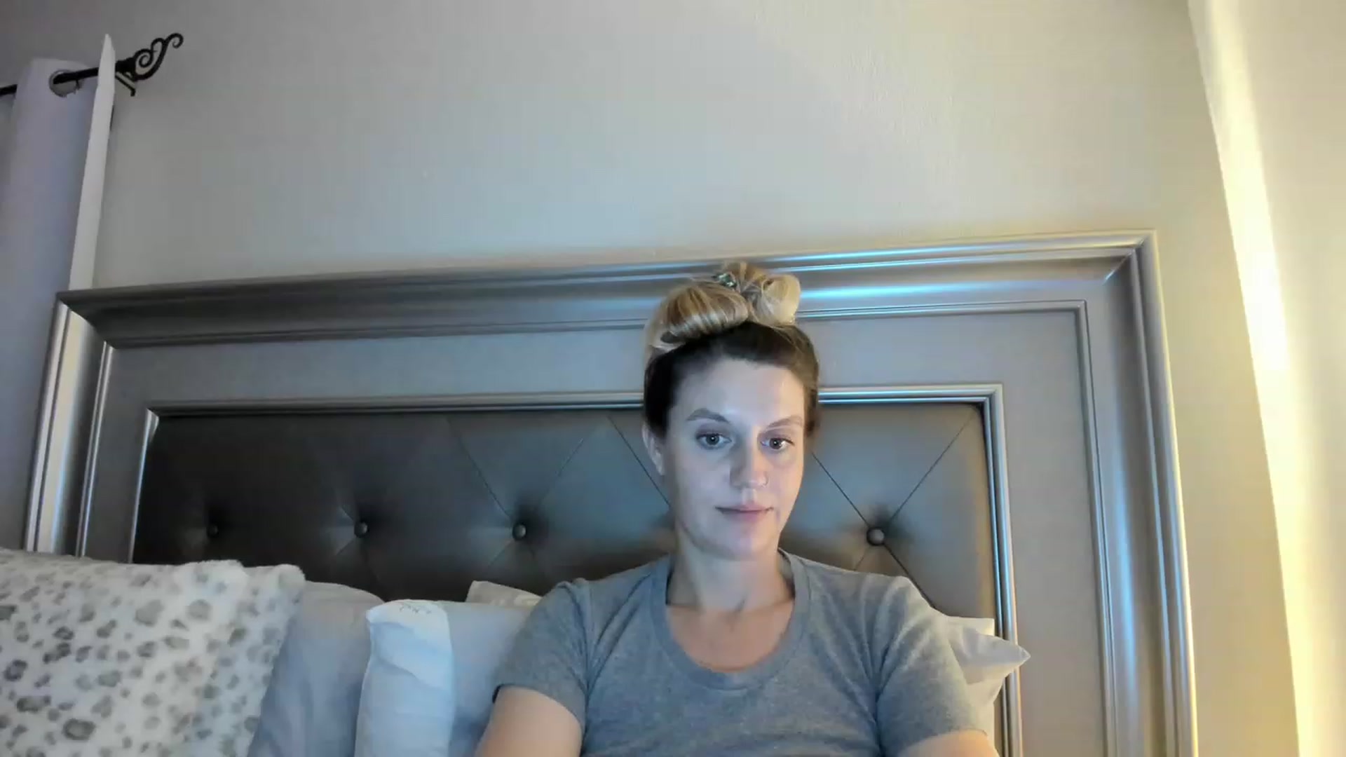 Gallery image thumbnail from Ca_ndi's myfreecams stream on, 03/19/2023, 02:19 image 1 of 20