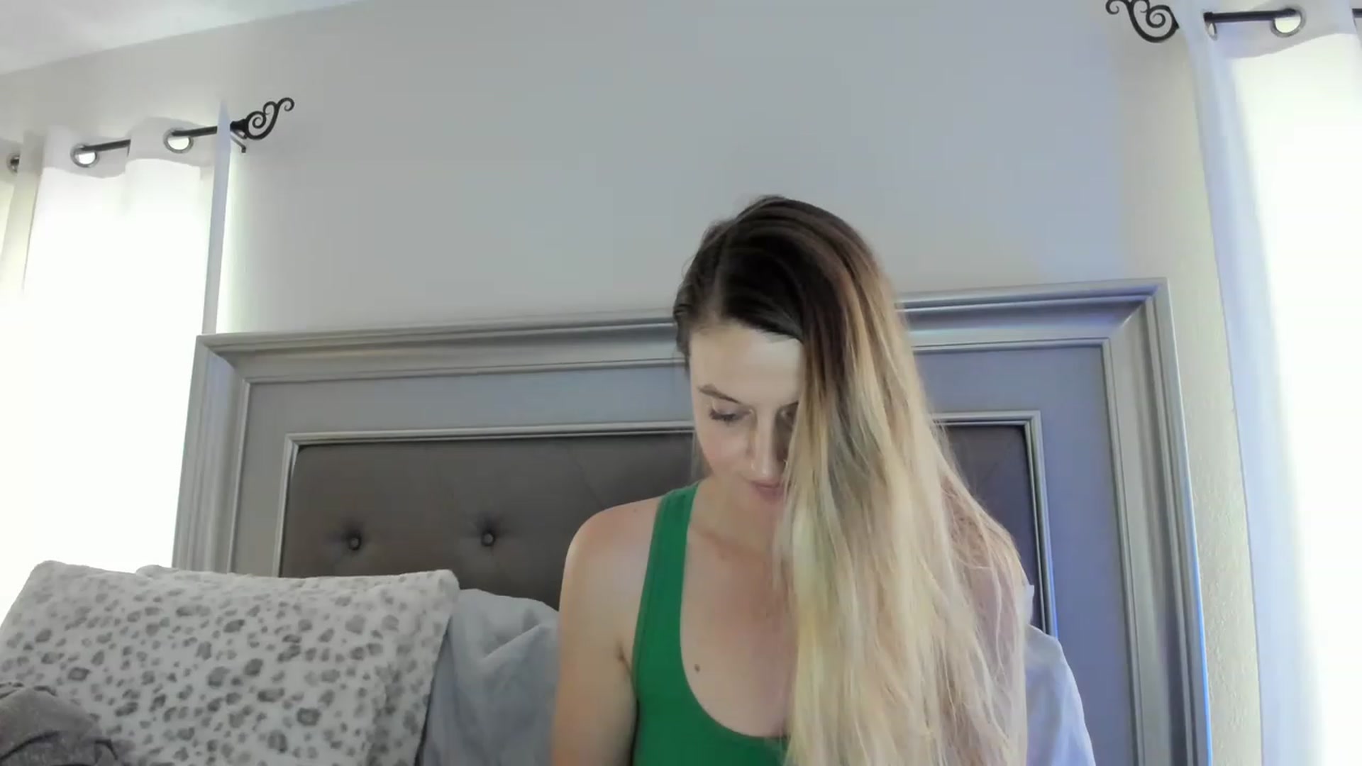 Gallery image thumbnail from Ca_ndi's myfreecams stream on, 03/19/2023, 13:37 image 20 of 20