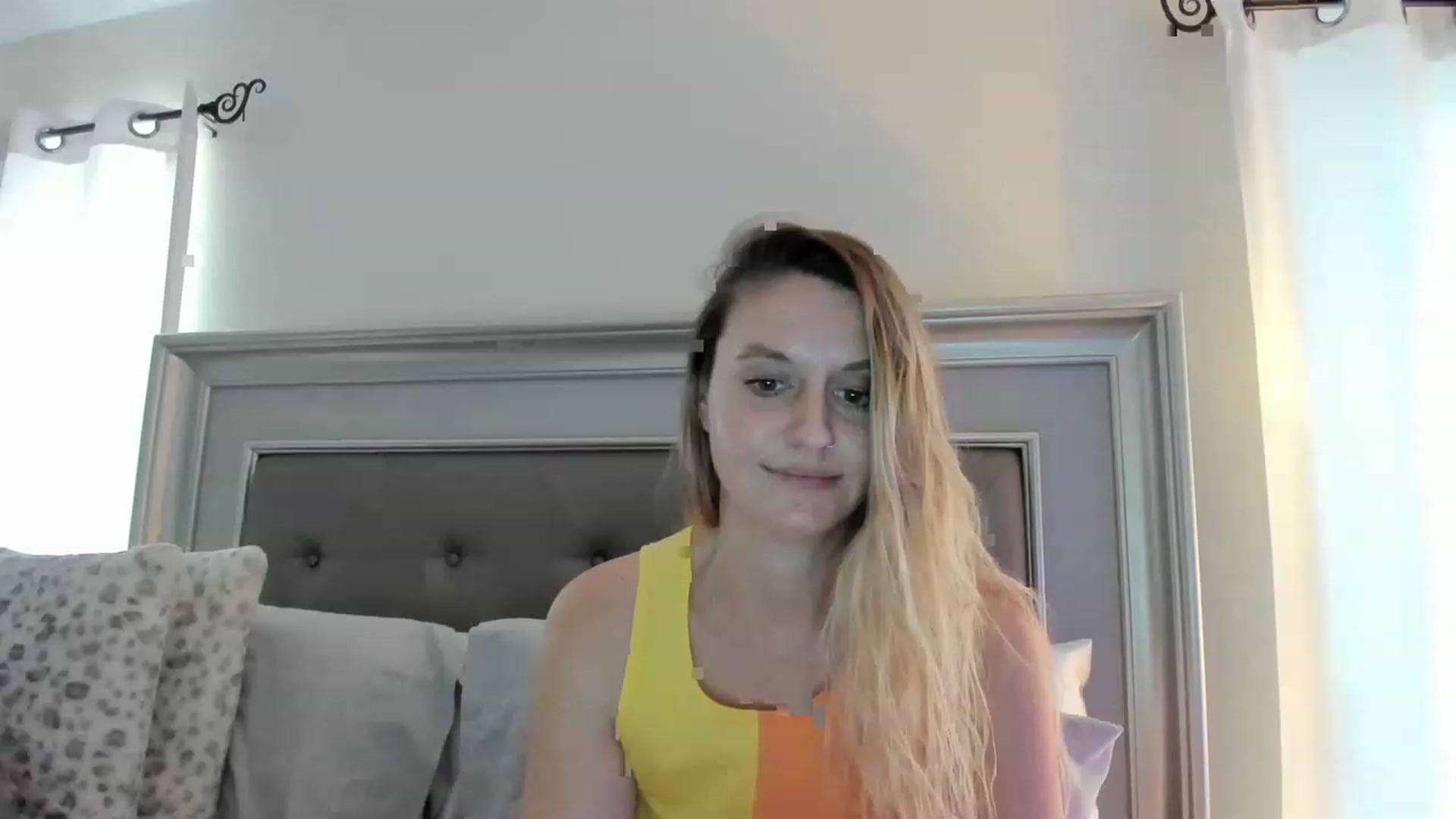 Gallery image thumbnail from Ca_ndi's myfreecams stream on, 03/20/2023, 16:38 image 20 of 20