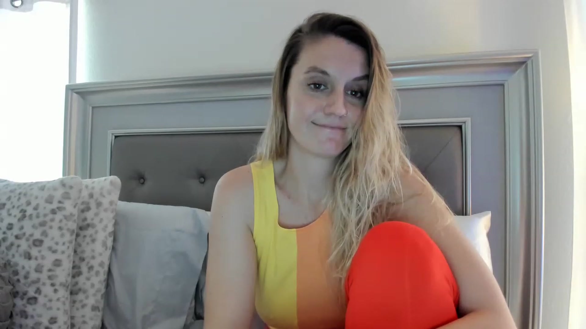 Gallery image thumbnail from Ca_ndi's myfreecams stream on, 03/20/2023, 16:38 image 7 of 20