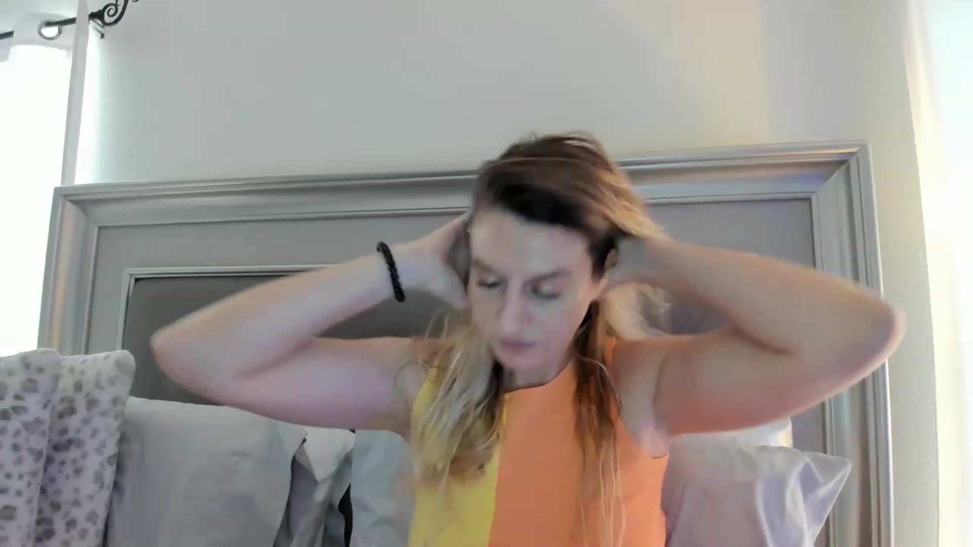 Gallery image thumbnail from Ca_ndi's myfreecams stream on, 03/20/2023, 16:38 image 2 of 20