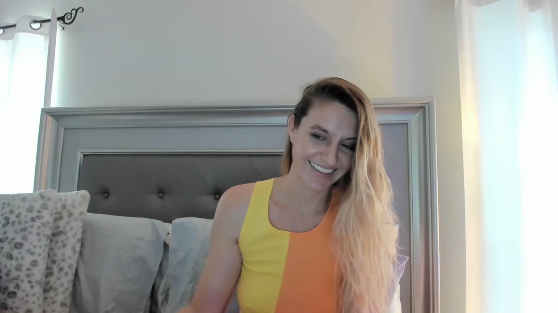 Gallery image thumbnail from Ca_ndi's myfreecams stream on, 03/20/2023, 16:38 image 19 of 20