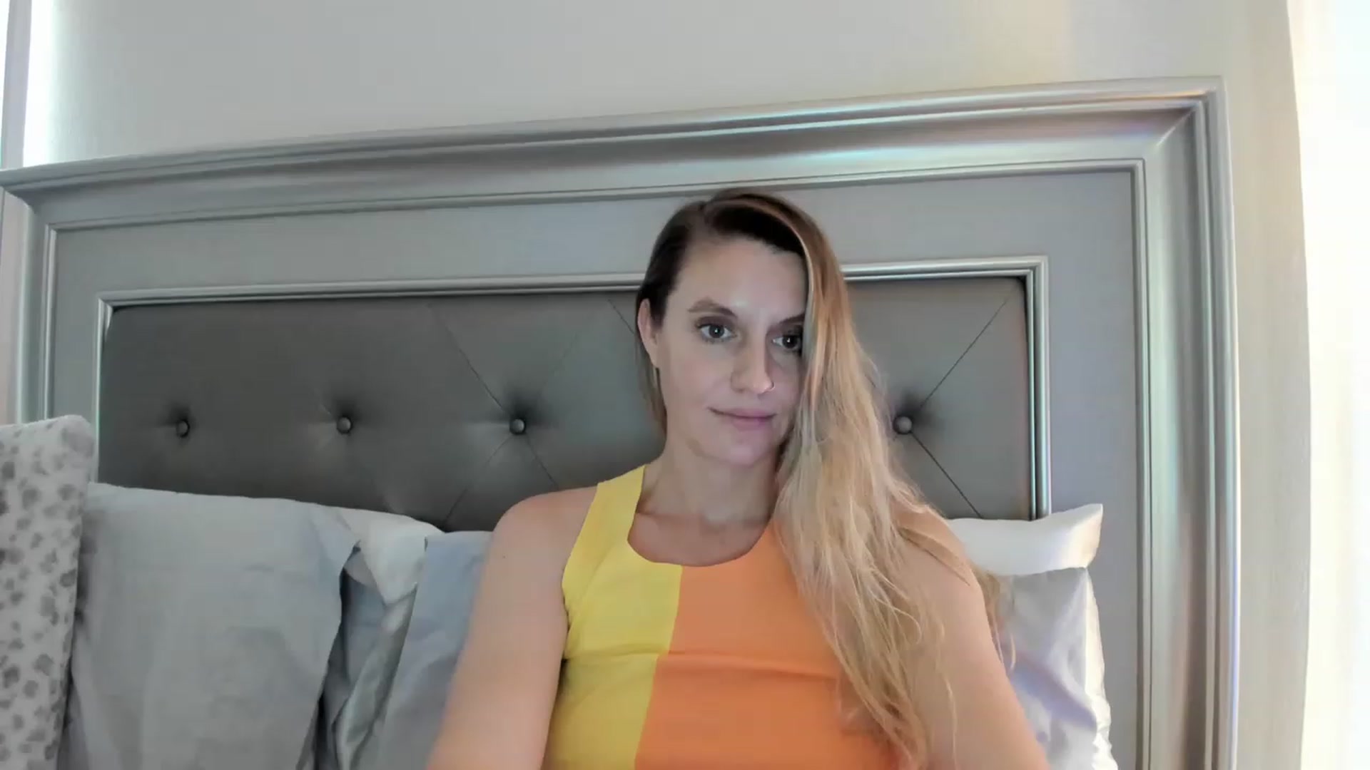 Gallery image thumbnail from Ca_ndi's myfreecams stream on, 03/20/2023, 17:46 image 16 of 20