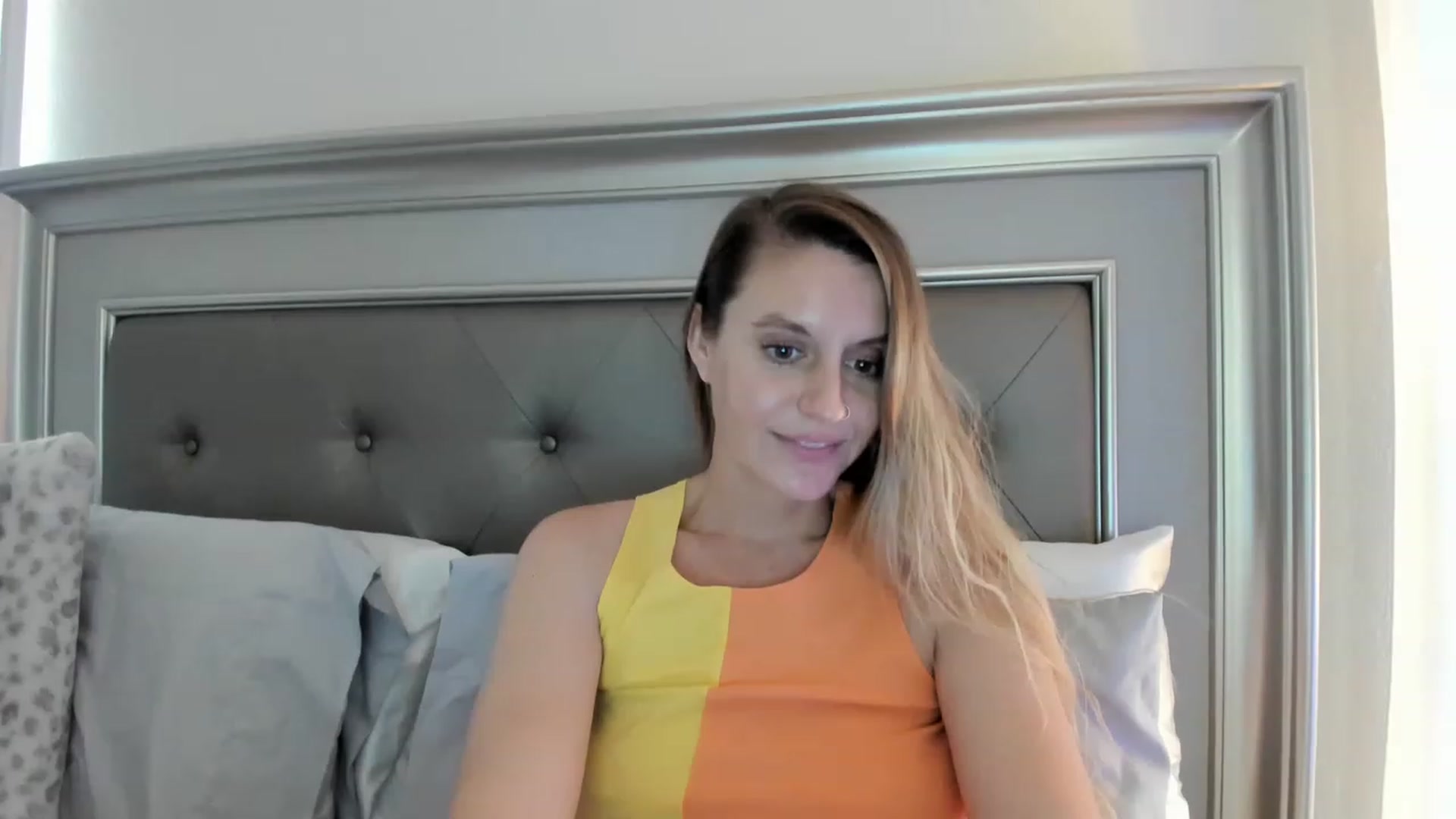 Gallery image thumbnail from Ca_ndi's myfreecams stream on, 03/20/2023, 17:46 image 7 of 20