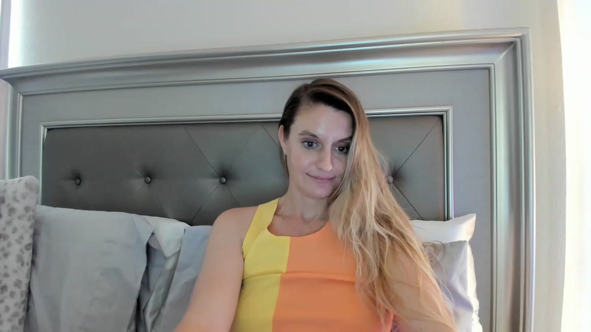 Gallery image thumbnail from Ca_ndi's myfreecams stream on, 03/20/2023, 17:46 image 14 of 20