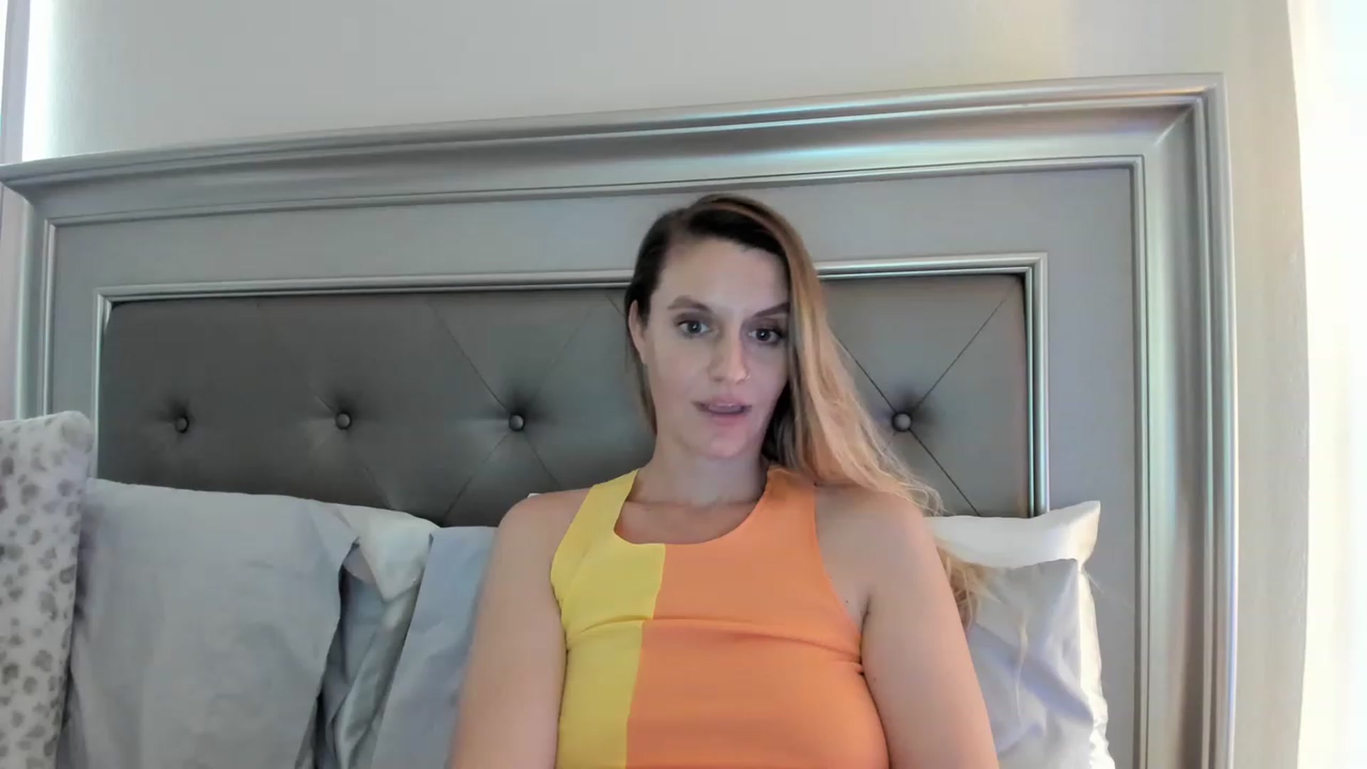 Gallery image thumbnail from Ca_ndi's myfreecams stream on, 03/20/2023, 17:46 image 17 of 20