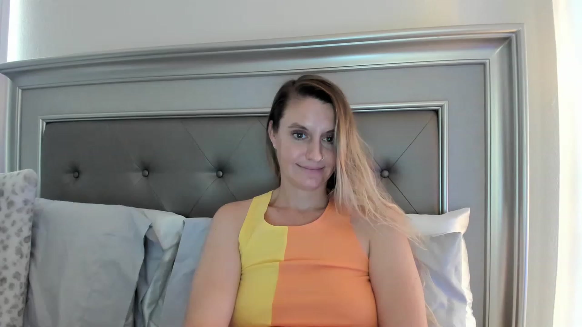 Gallery image thumbnail from Ca_ndi's myfreecams stream on, 03/20/2023, 17:46 image 10 of 20