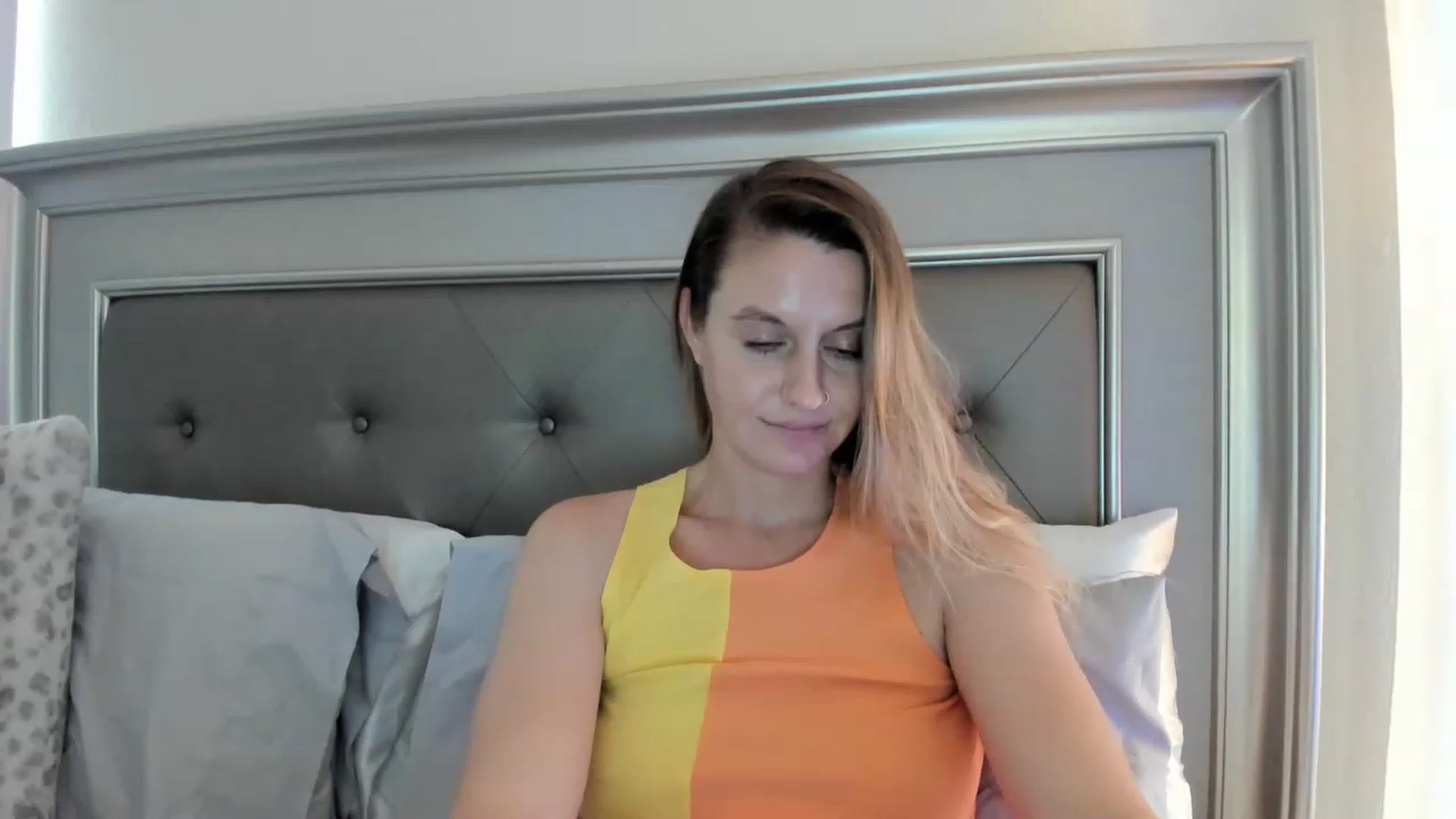 Gallery image thumbnail from Ca_ndi's myfreecams stream on, 03/20/2023, 17:46 image 9 of 20