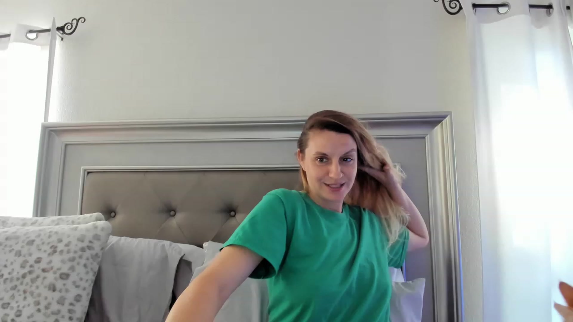 Gallery image thumbnail from Ca_ndi's myfreecams stream on, 03/21/2023, 14:42 image 1 of 20