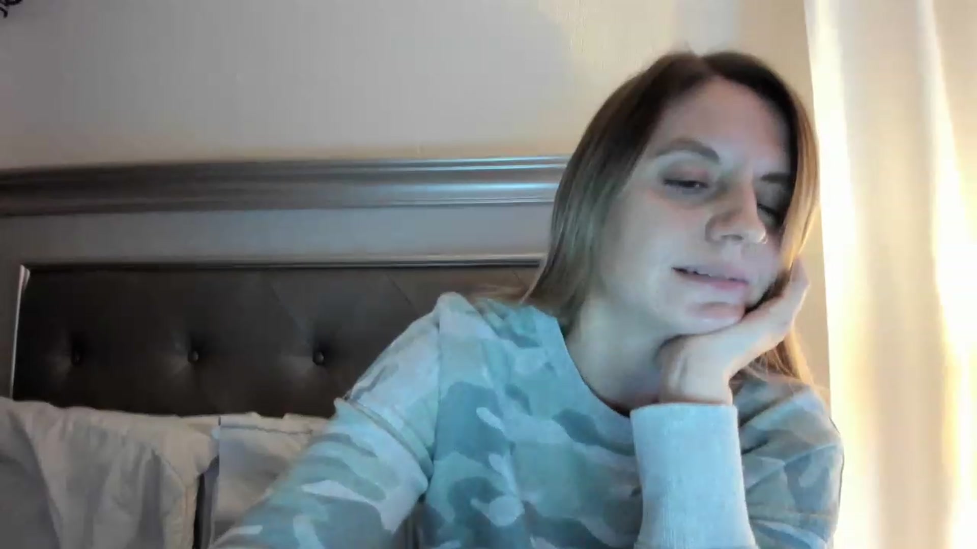 Gallery image thumbnail from Ca_ndi's myfreecams stream on, 03/22/2023, 24:23 image 20 of 20
