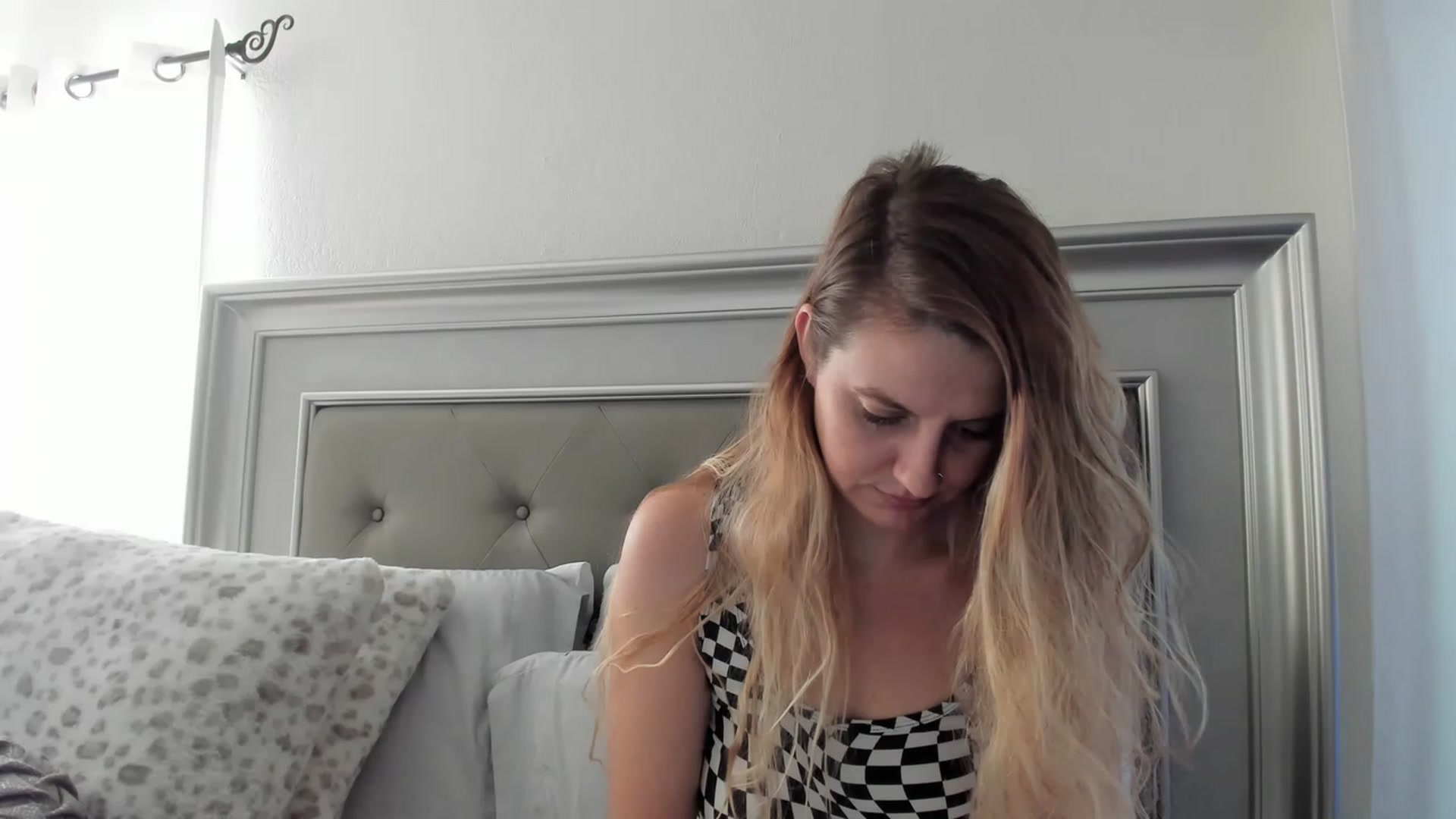 Gallery image thumbnail from Ca_ndi's myfreecams stream on, 03/24/2023, 13:00 image 1 of 20