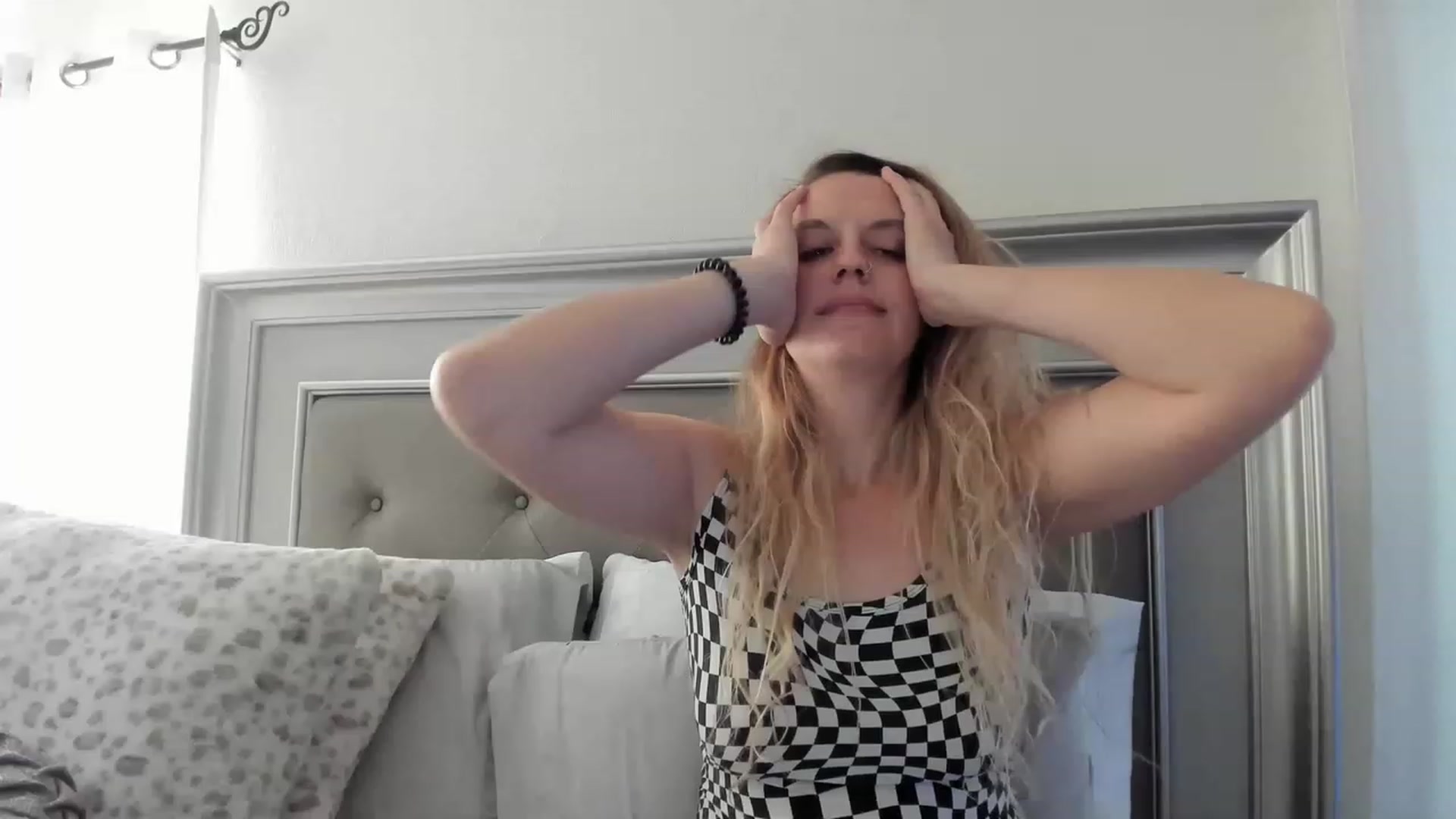 Gallery image thumbnail from Ca_ndi's myfreecams stream on, 03/24/2023, 13:00 image 9 of 20