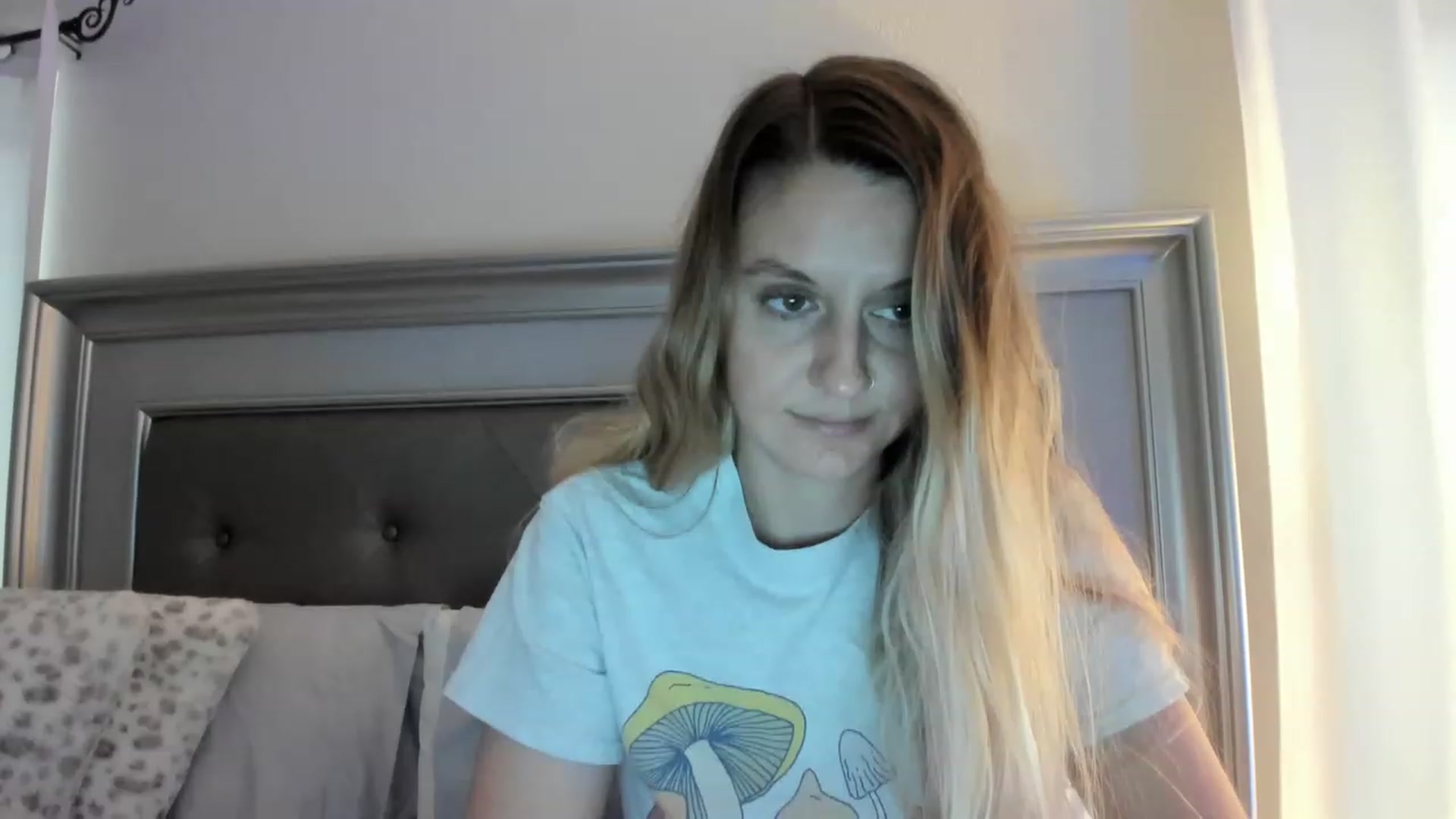Gallery image thumbnail from Ca_ndi's myfreecams stream on, 03/25/2023, 12:21 image 8 of 20