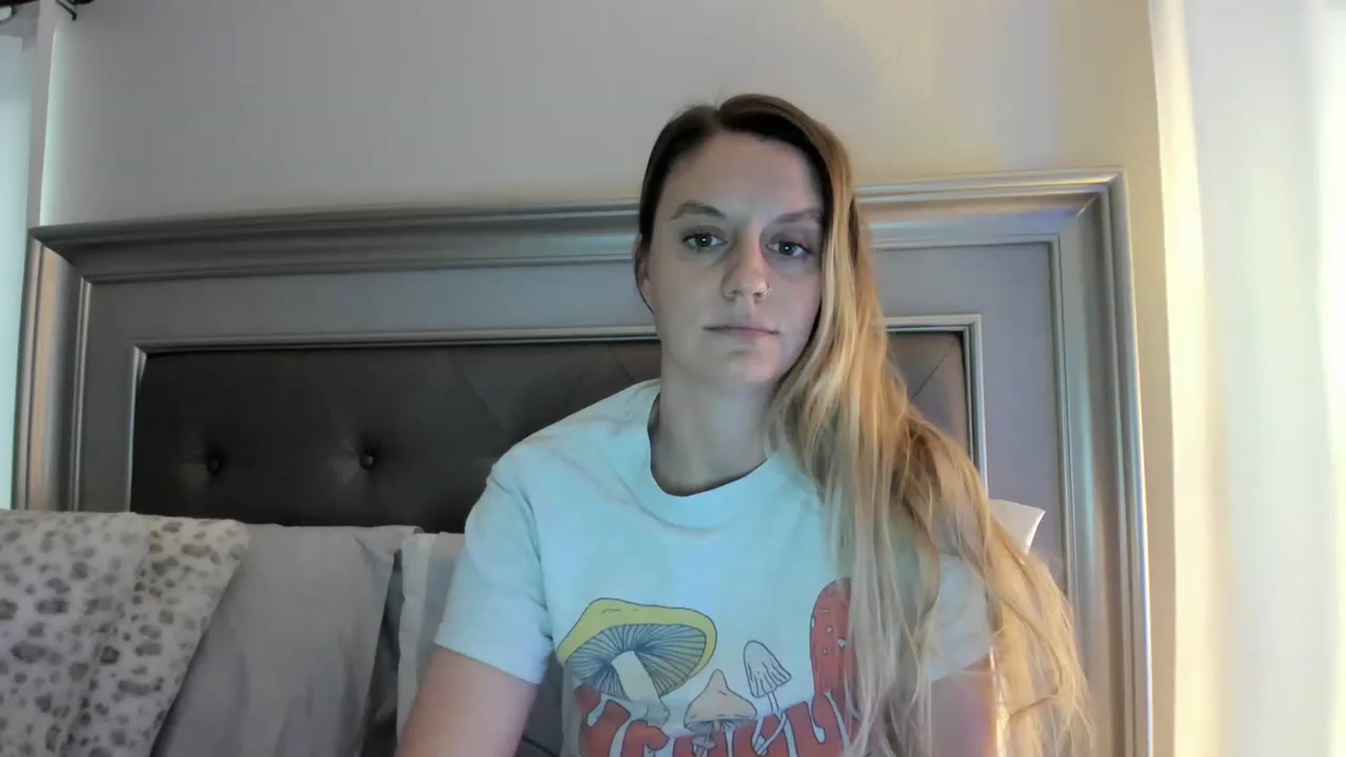 Gallery image thumbnail from Ca_ndi's myfreecams stream on, 03/25/2023, 12:21 image 18 of 20