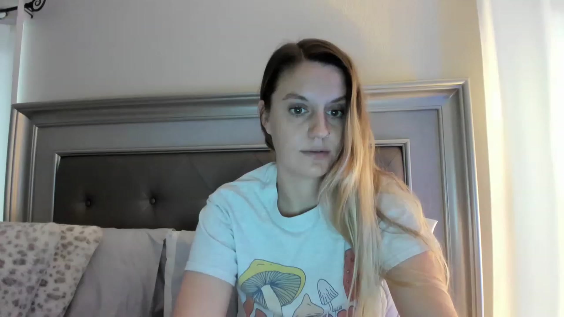 Gallery image thumbnail from Ca_ndi's myfreecams stream on, 03/25/2023, 12:21 image 19 of 20