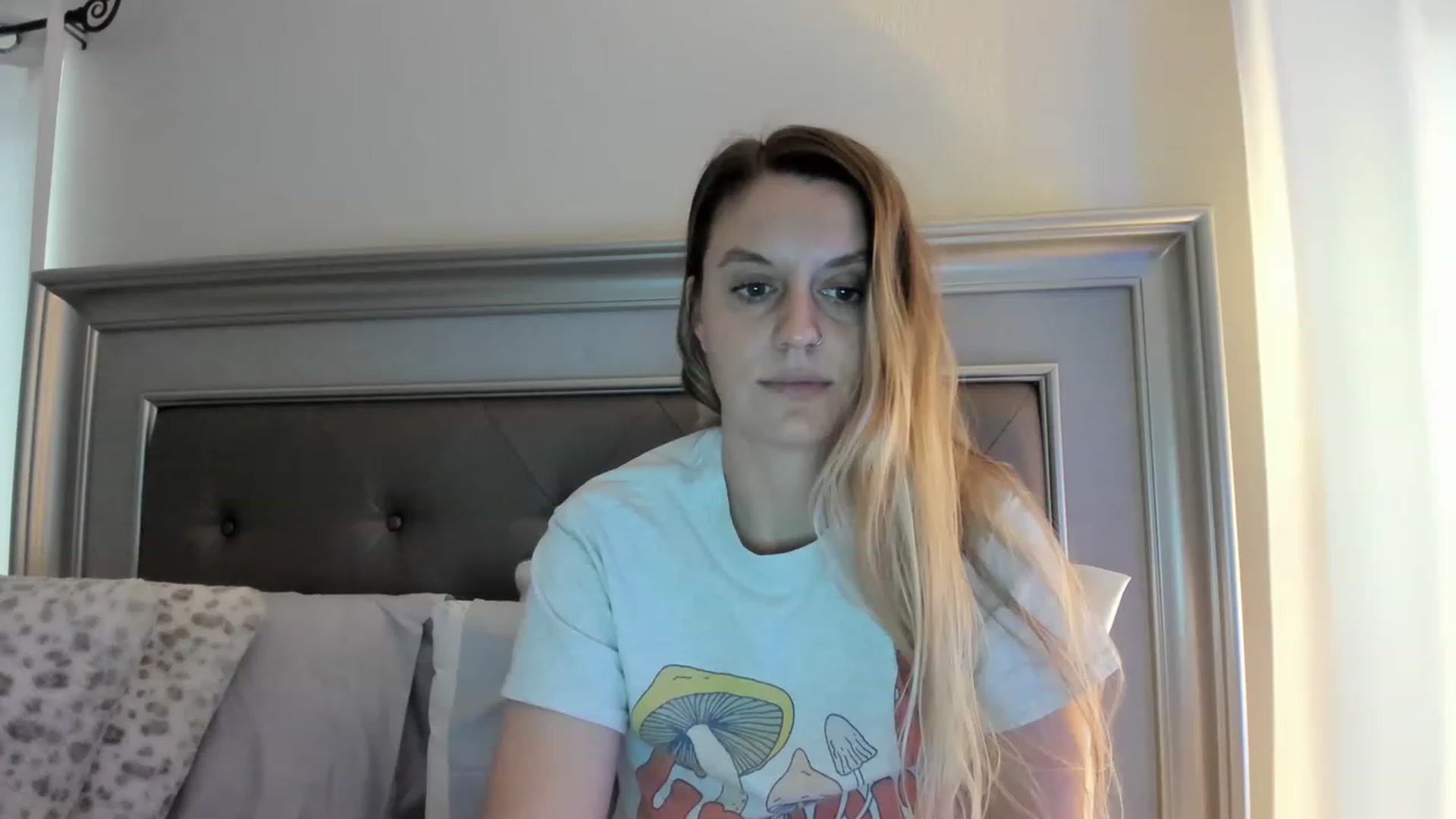 Gallery image thumbnail from Ca_ndi's myfreecams stream on, 03/25/2023, 12:21 image 20 of 20