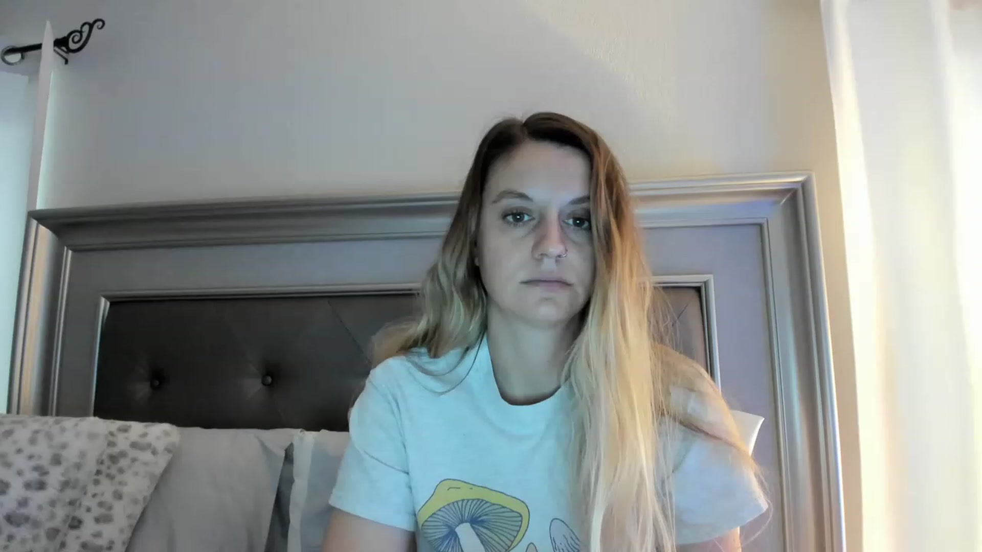 Gallery image thumbnail from Ca_ndi's myfreecams stream on, 03/25/2023, 12:21 image 2 of 20