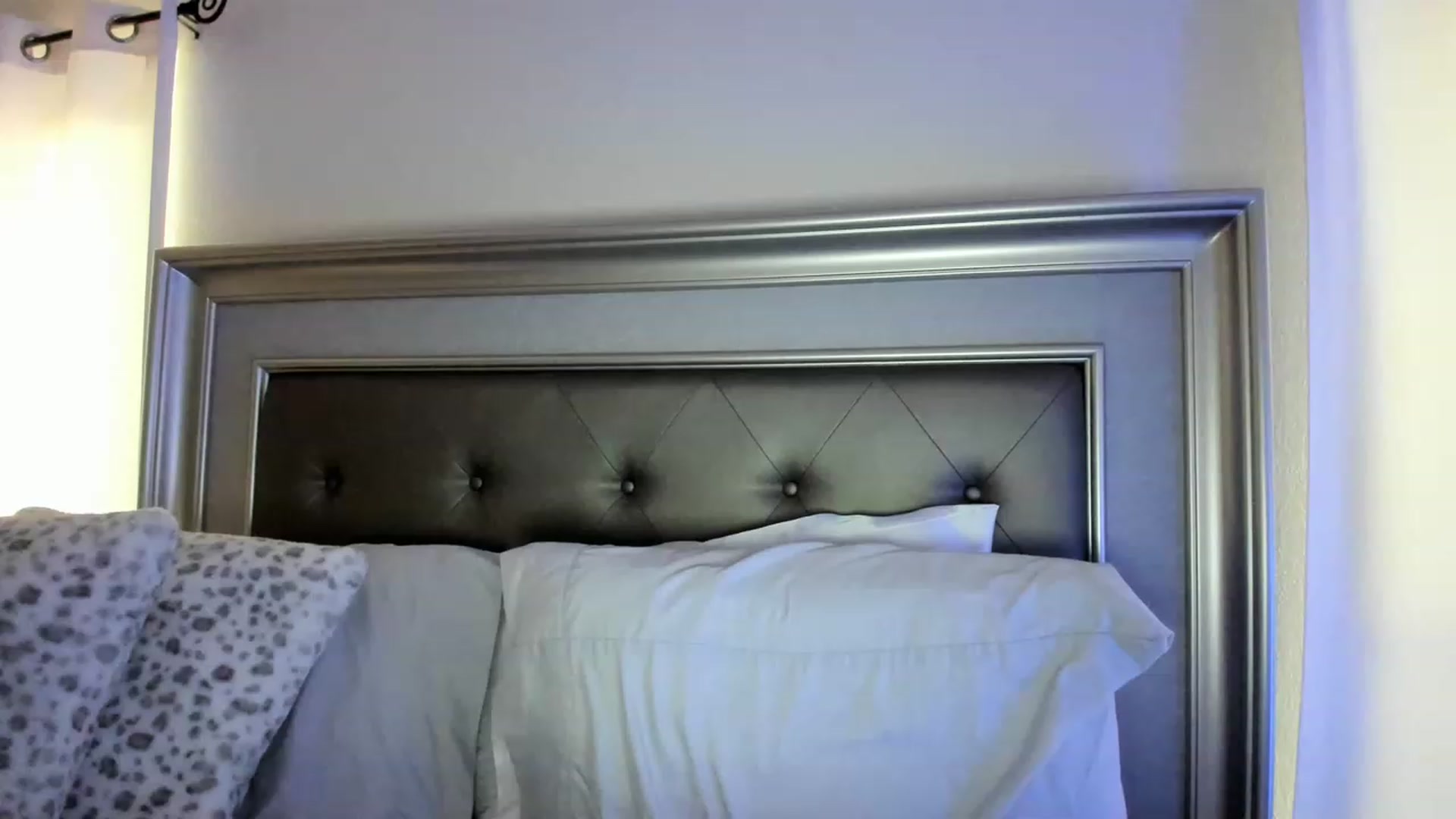 Gallery image thumbnail from Ca_ndi's myfreecams stream on, 03/26/2023, 11:58 image 15 of 20