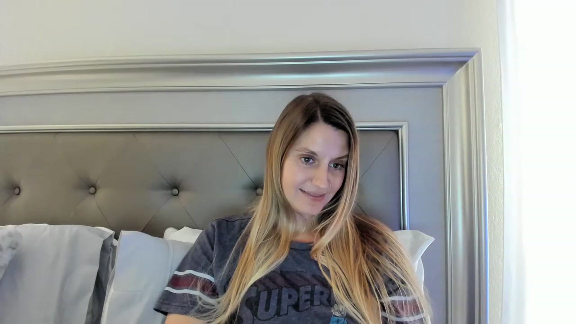 Gallery image thumbnail from Ca_ndi's myfreecams stream on, 03/26/2023, 12:56 image 7 of 20