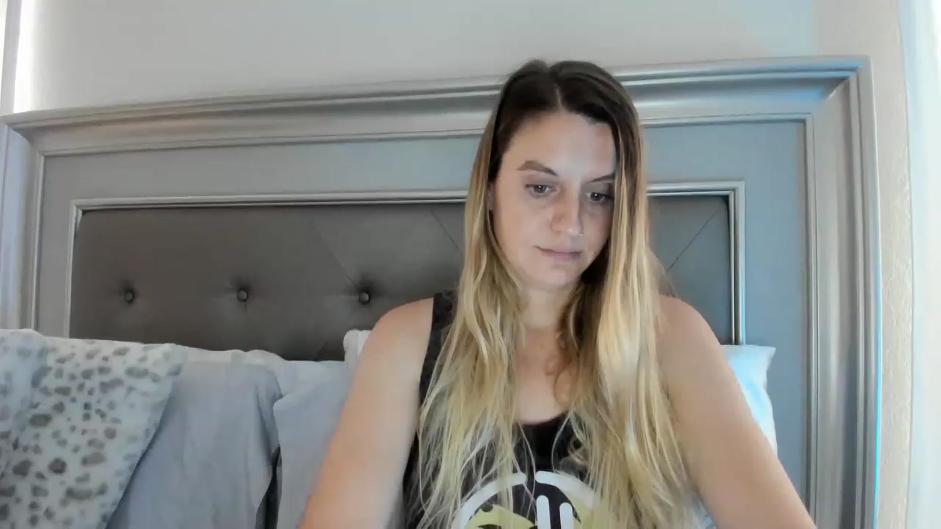Gallery image thumbnail from Ca_ndi's myfreecams stream on, 03/28/2023, 13:20 image 3 of 20