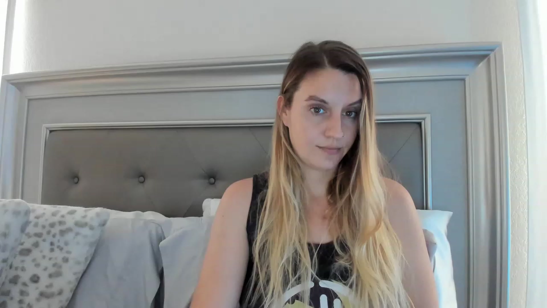 Gallery image thumbnail from Ca_ndi's myfreecams stream on, 03/28/2023, 13:20 image 1 of 20