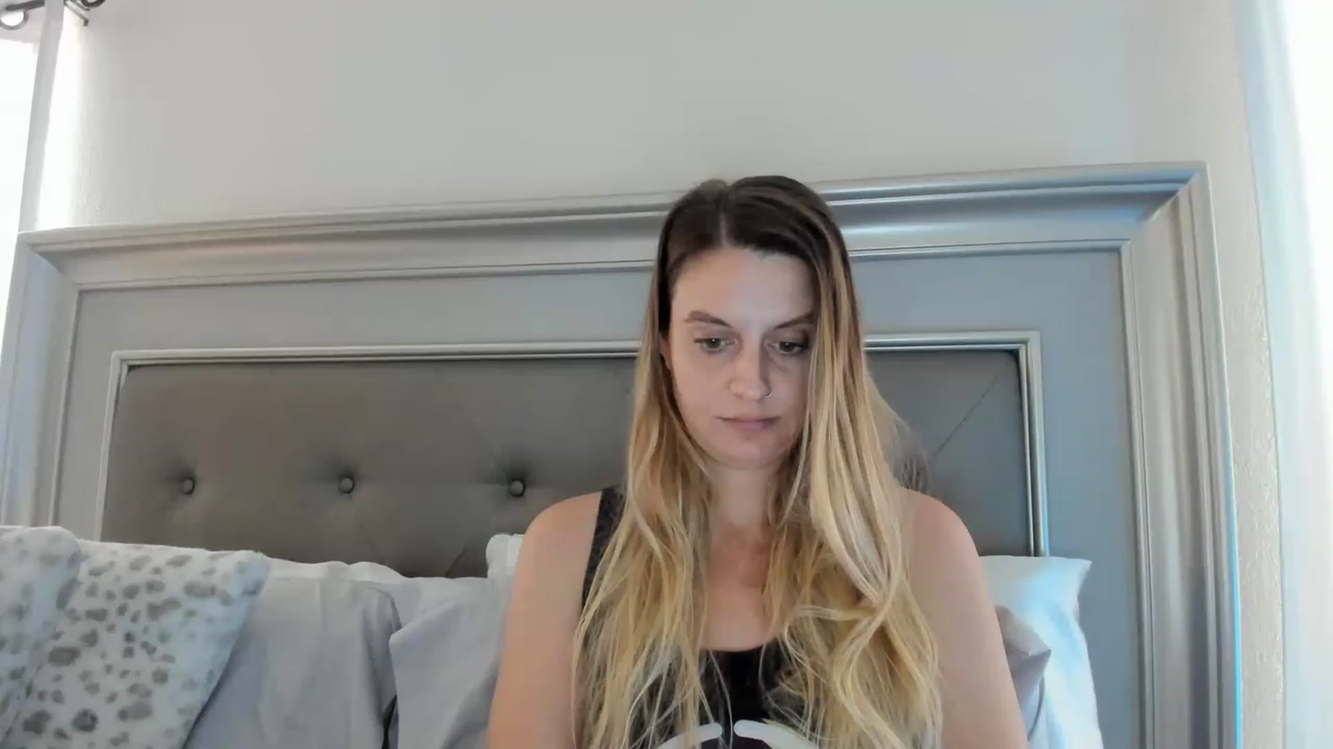 Gallery image thumbnail from Ca_ndi's myfreecams stream on, 03/28/2023, 13:20 image 5 of 20