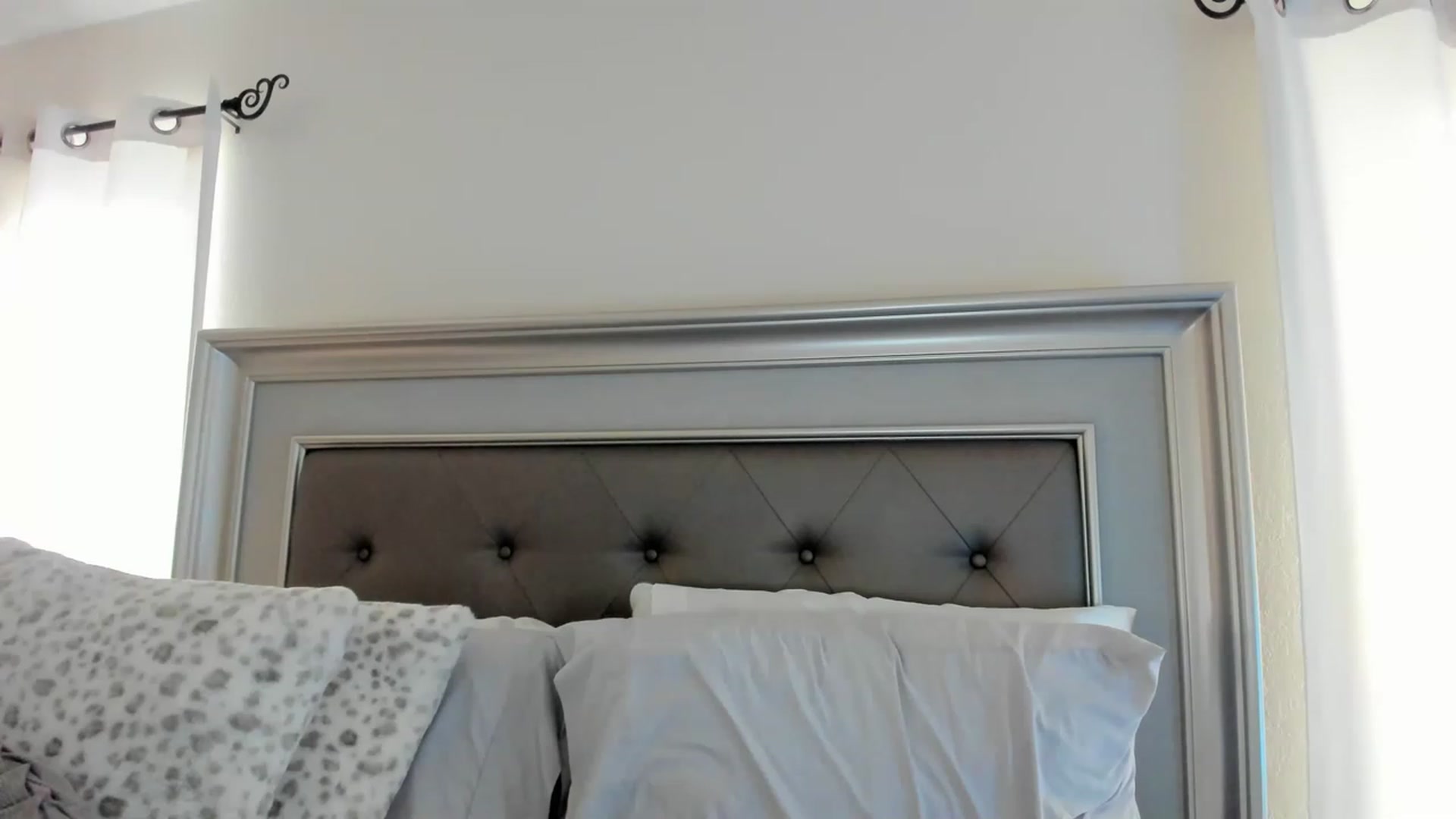 Gallery image thumbnail from Ca_ndi's myfreecams stream on, 03/28/2023, 13:20 image 18 of 20