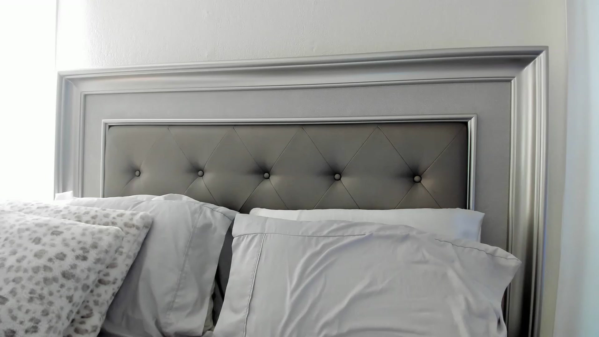 Gallery image thumbnail from Ca_ndi's myfreecams stream on, 03/31/2023, 12:54 image 15 of 20