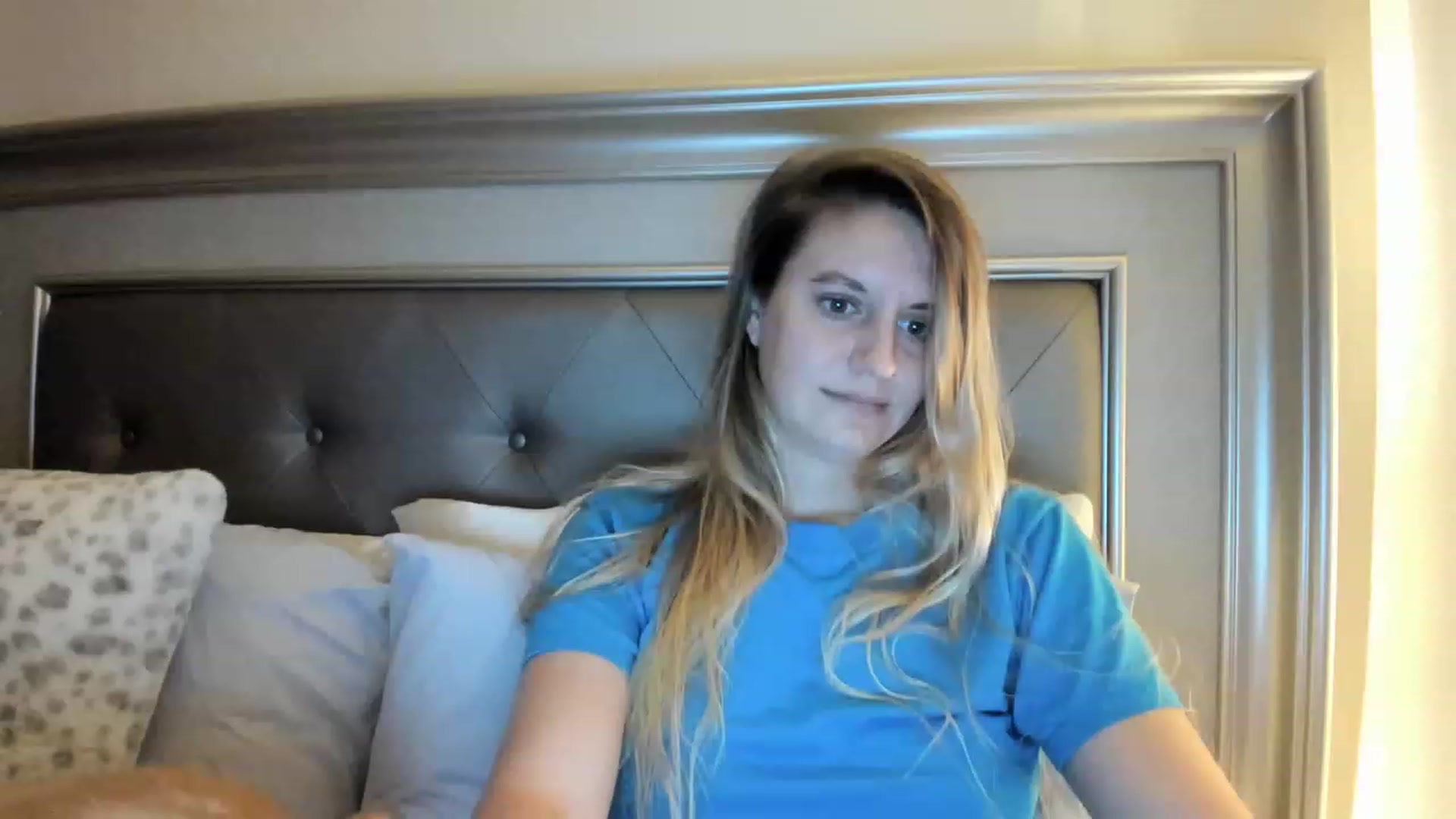 Gallery image thumbnail from Ca_ndi's myfreecams stream on, 04/02/2023, 10:28 image 2 of 20