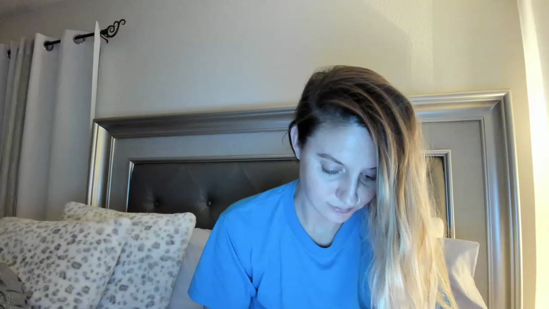 Gallery image thumbnail from Ca_ndi's myfreecams stream on, 04/02/2023, 10:28 image 12 of 20