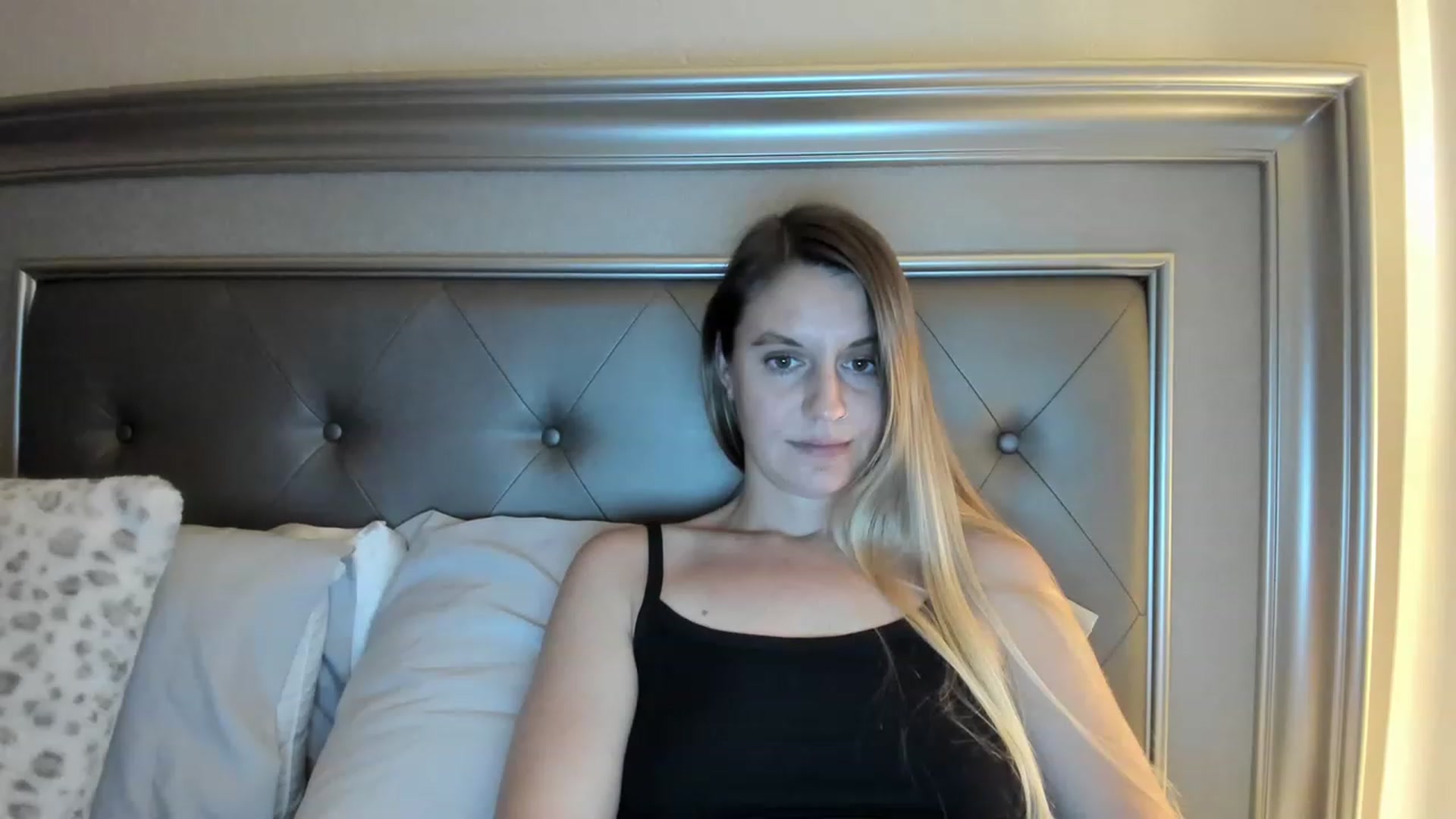 Gallery image thumbnail from Ca_ndi's myfreecams stream on, 04/07/2023, 10:46 image 7 of 20