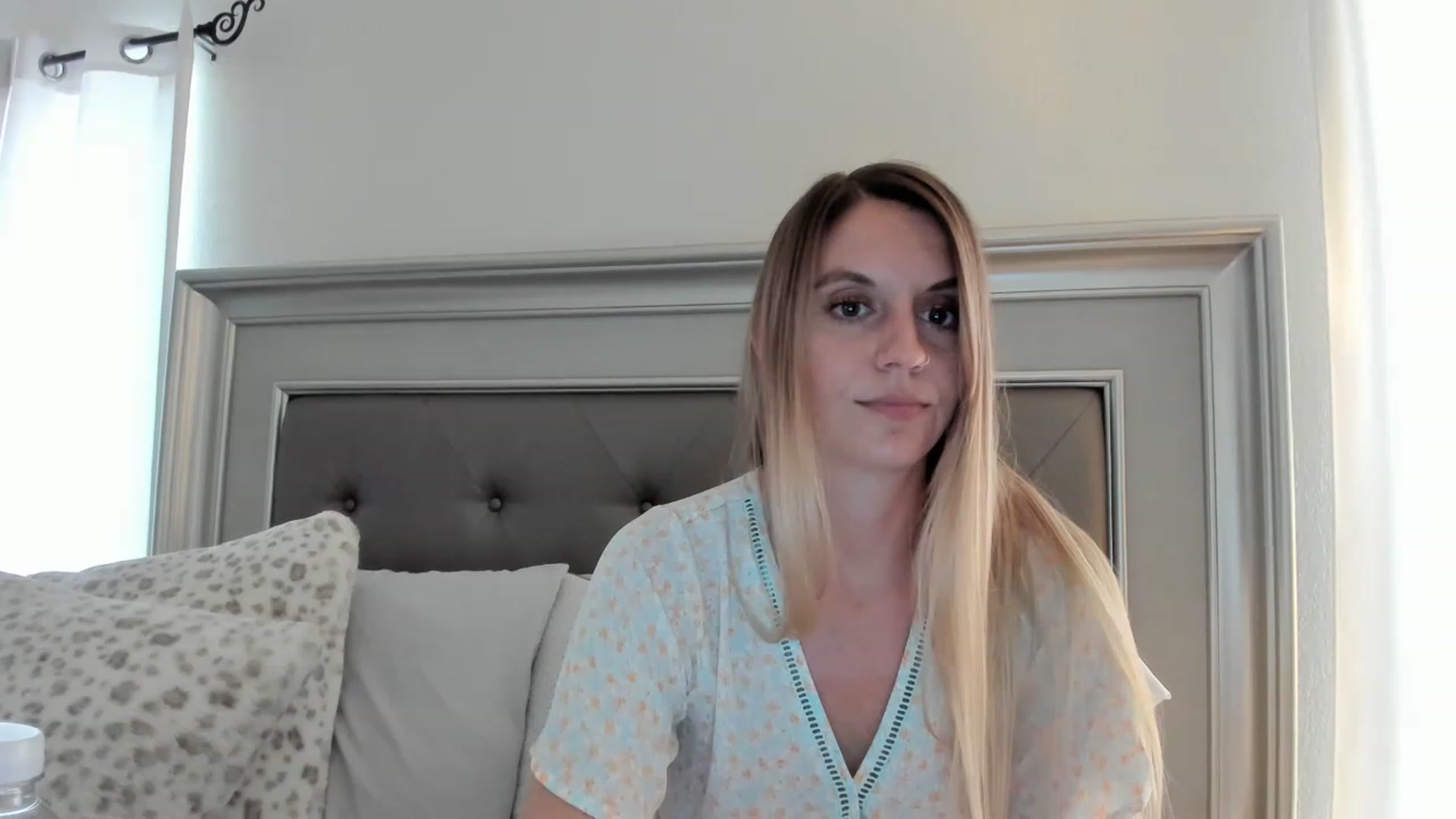Gallery image thumbnail from Ca_ndi's myfreecams stream on, 04/09/2023, 19:22 image 17 of 20