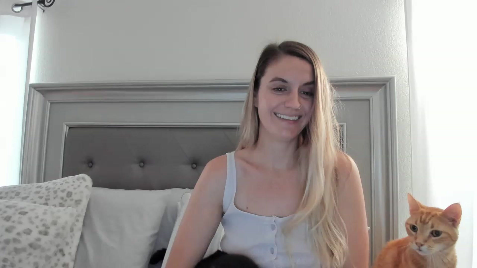Gallery image thumbnail from Ca_ndi's myfreecams stream on, 04/10/2023, 12:26 image 3 of 20