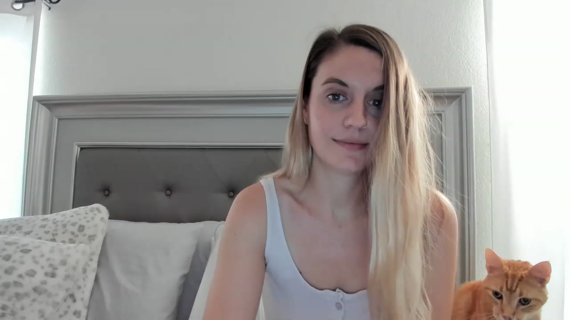 Gallery image thumbnail from Ca_ndi's myfreecams stream on, 04/10/2023, 12:26 image 6 of 20