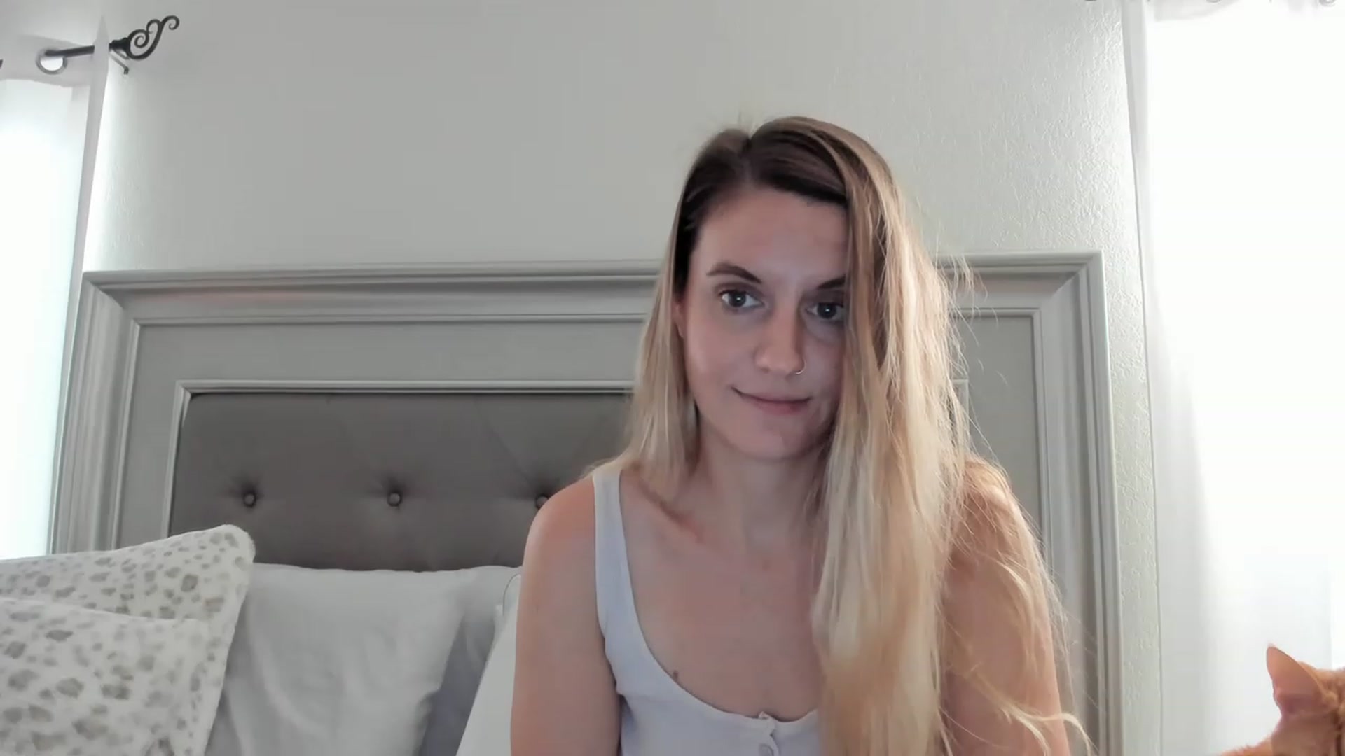 Gallery image thumbnail from Ca_ndi's myfreecams stream on, 04/10/2023, 12:26 image 14 of 20