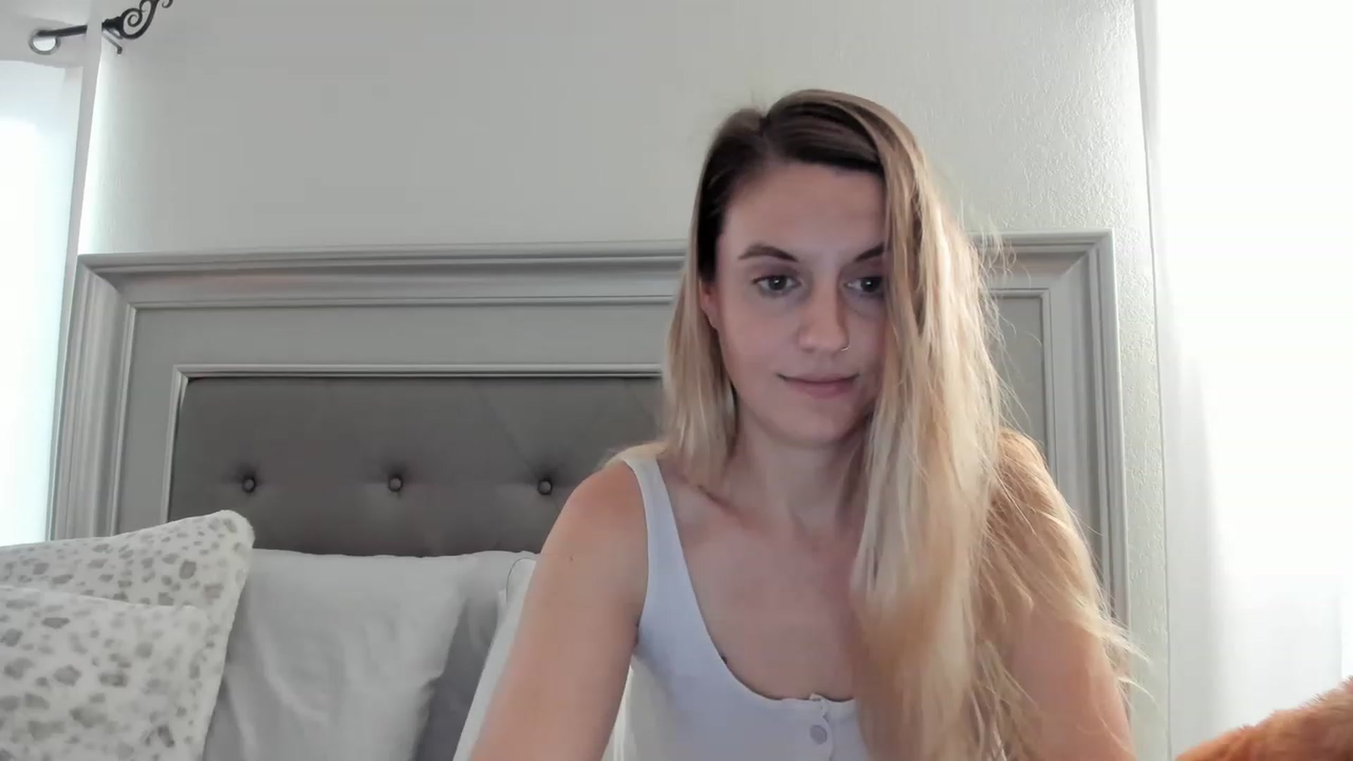 Gallery image thumbnail from Ca_ndi's myfreecams stream on, 04/10/2023, 12:26 image 12 of 20