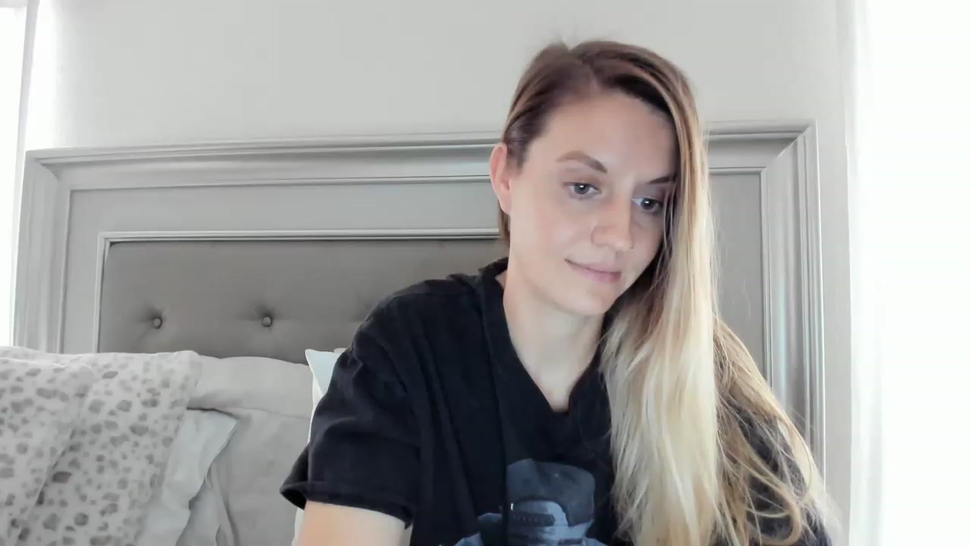 Gallery image thumbnail from Ca_ndi's myfreecams stream on, 04/15/2023, 13:55 image 9 of 20