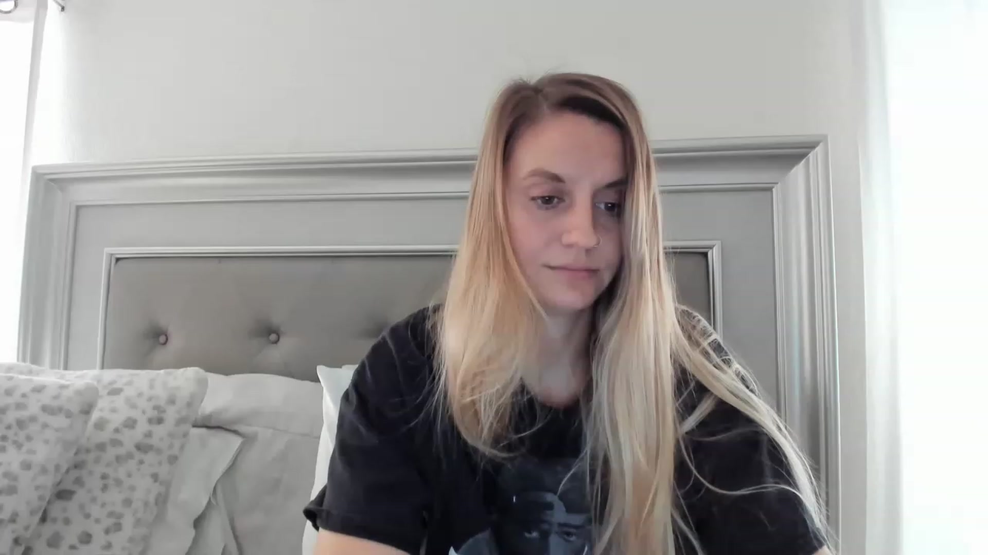 Gallery image thumbnail from Ca_ndi's myfreecams stream on, 04/15/2023, 13:55 image 3 of 20