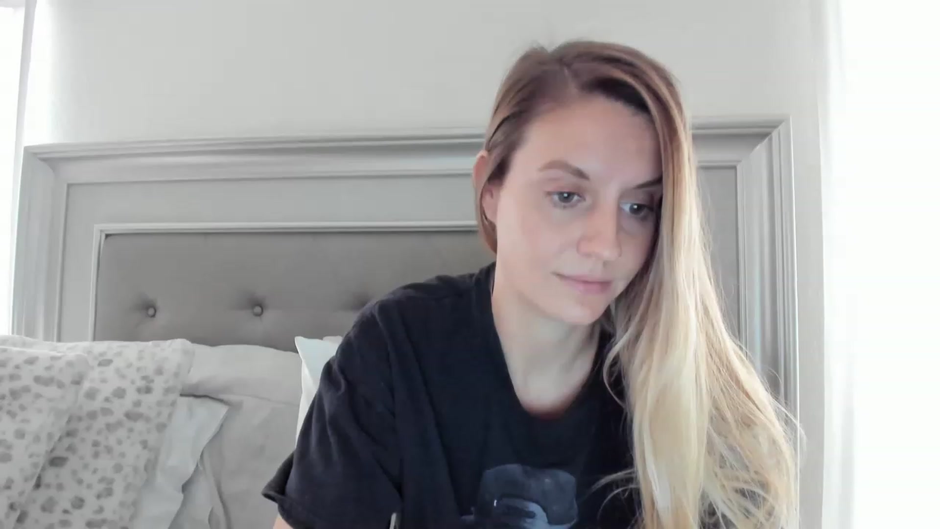 Gallery image thumbnail from Ca_ndi's myfreecams stream on, 04/15/2023, 13:55 image 5 of 20
