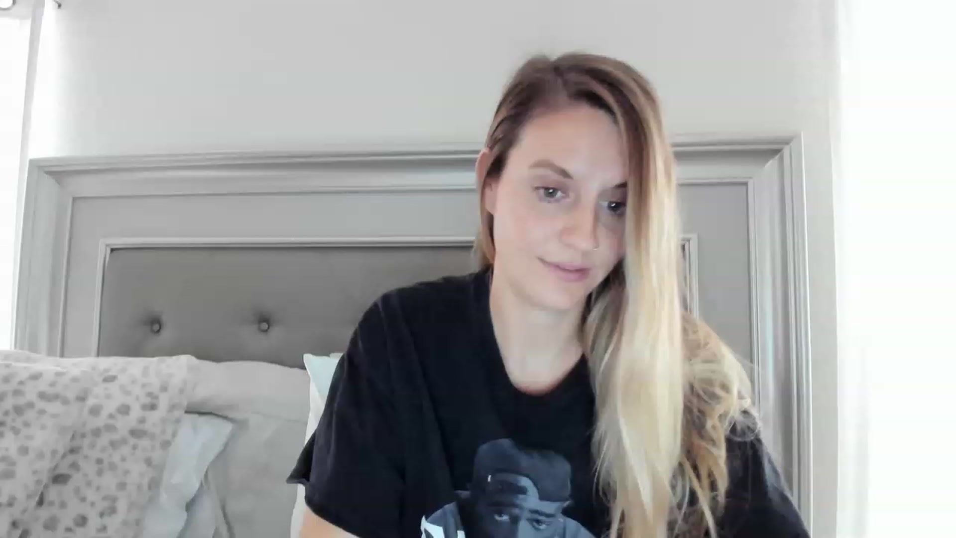 Gallery image thumbnail from Ca_ndi's myfreecams stream on, 04/15/2023, 13:55 image 7 of 20