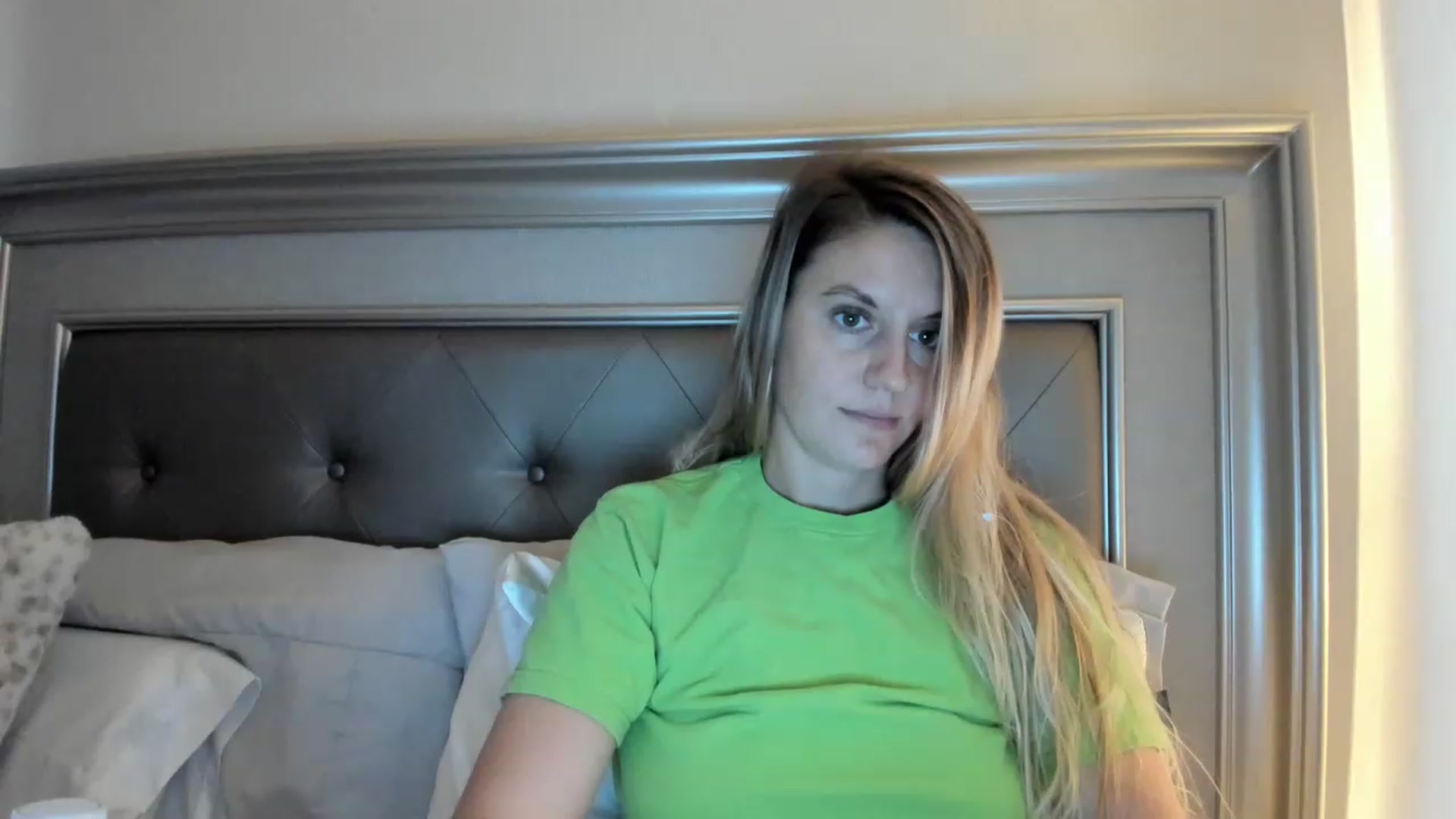Gallery image thumbnail from Ca_ndi's myfreecams stream on, 04/16/2023, 11:38 image 4 of 20