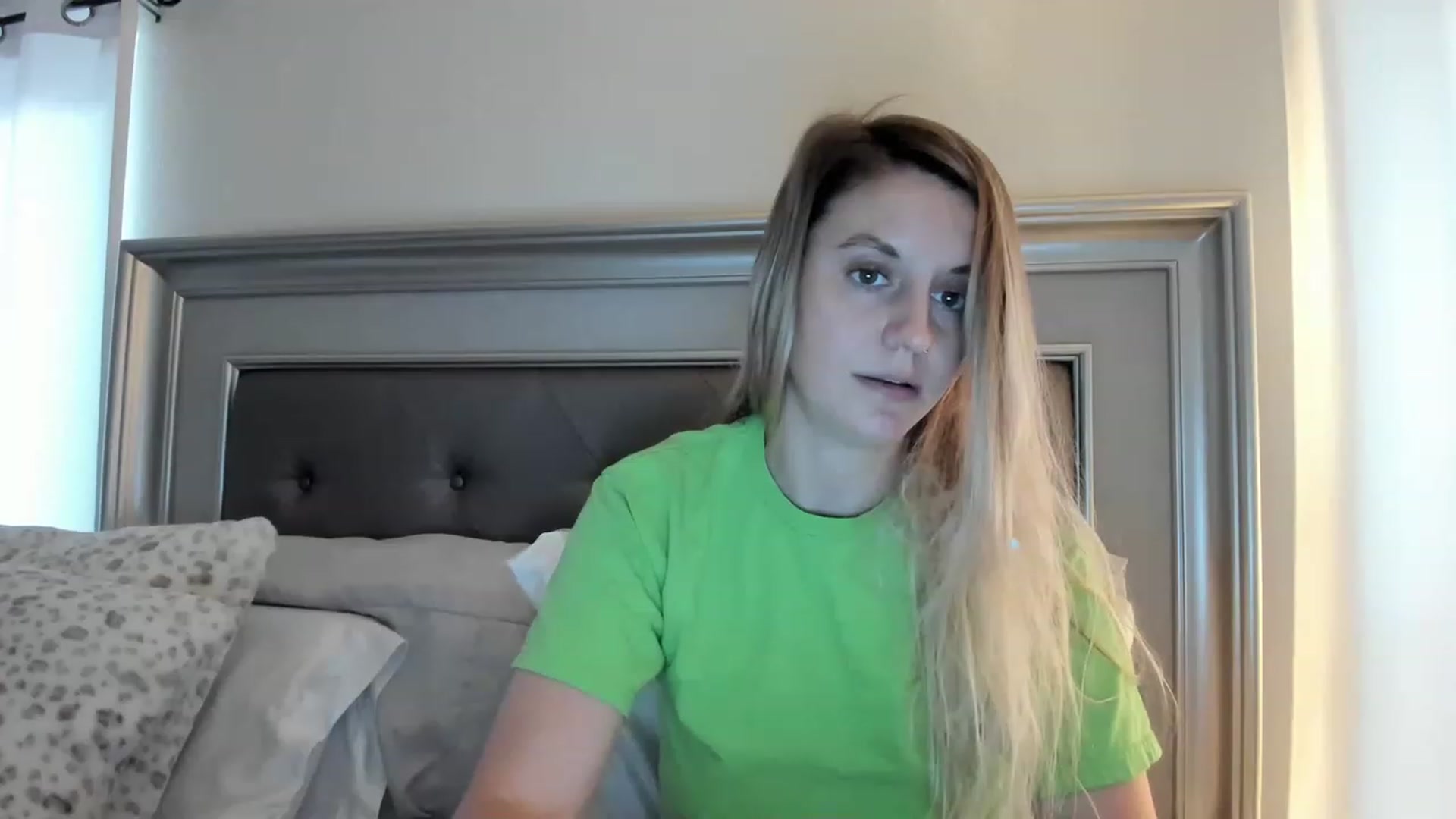 Gallery image thumbnail from Ca_ndi's myfreecams stream on, 04/16/2023, 11:38 image 18 of 20